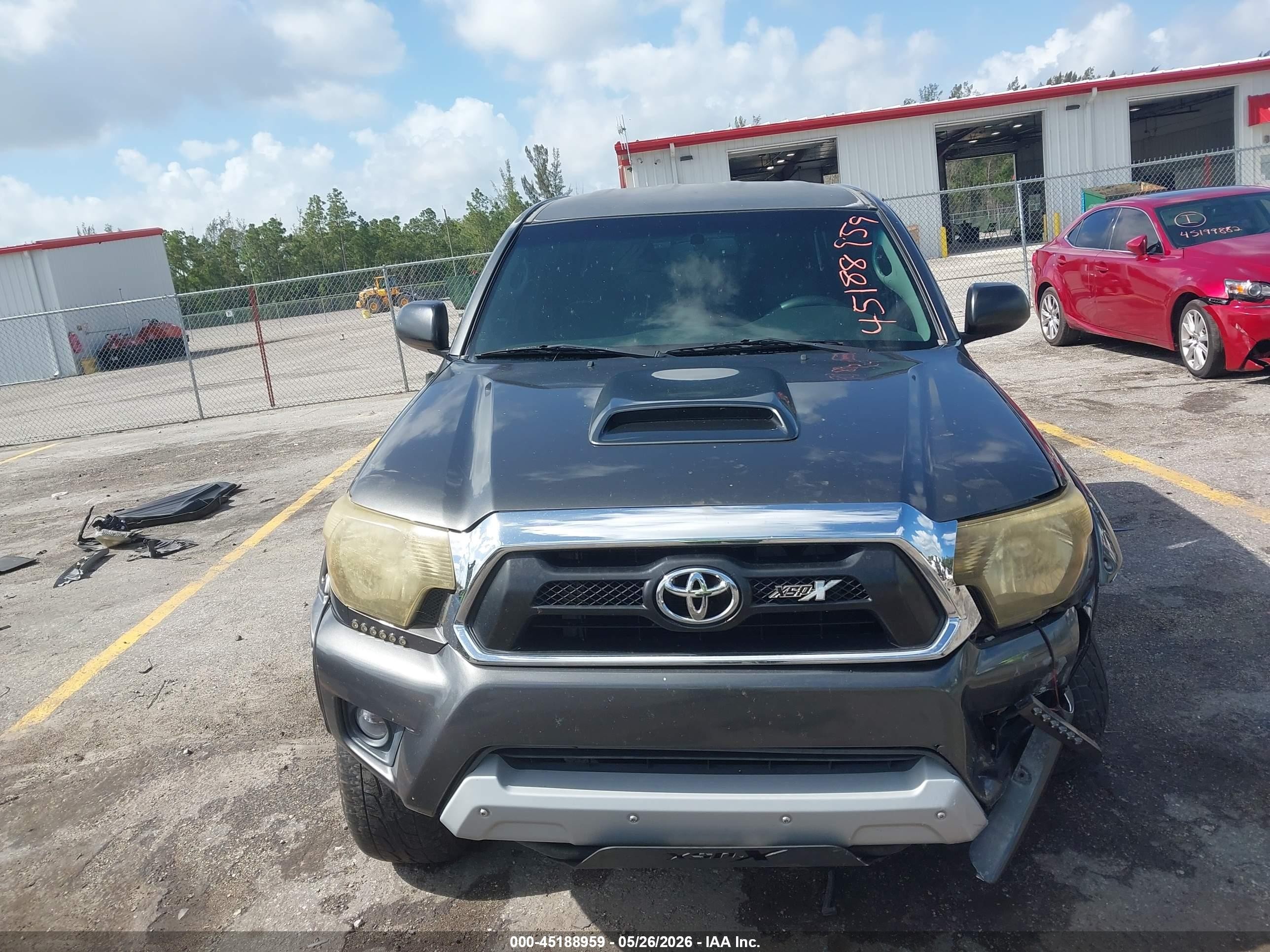 2013 Toyota Tacoma Base V6 Gray vin: 3TMLU4EN8DM130916