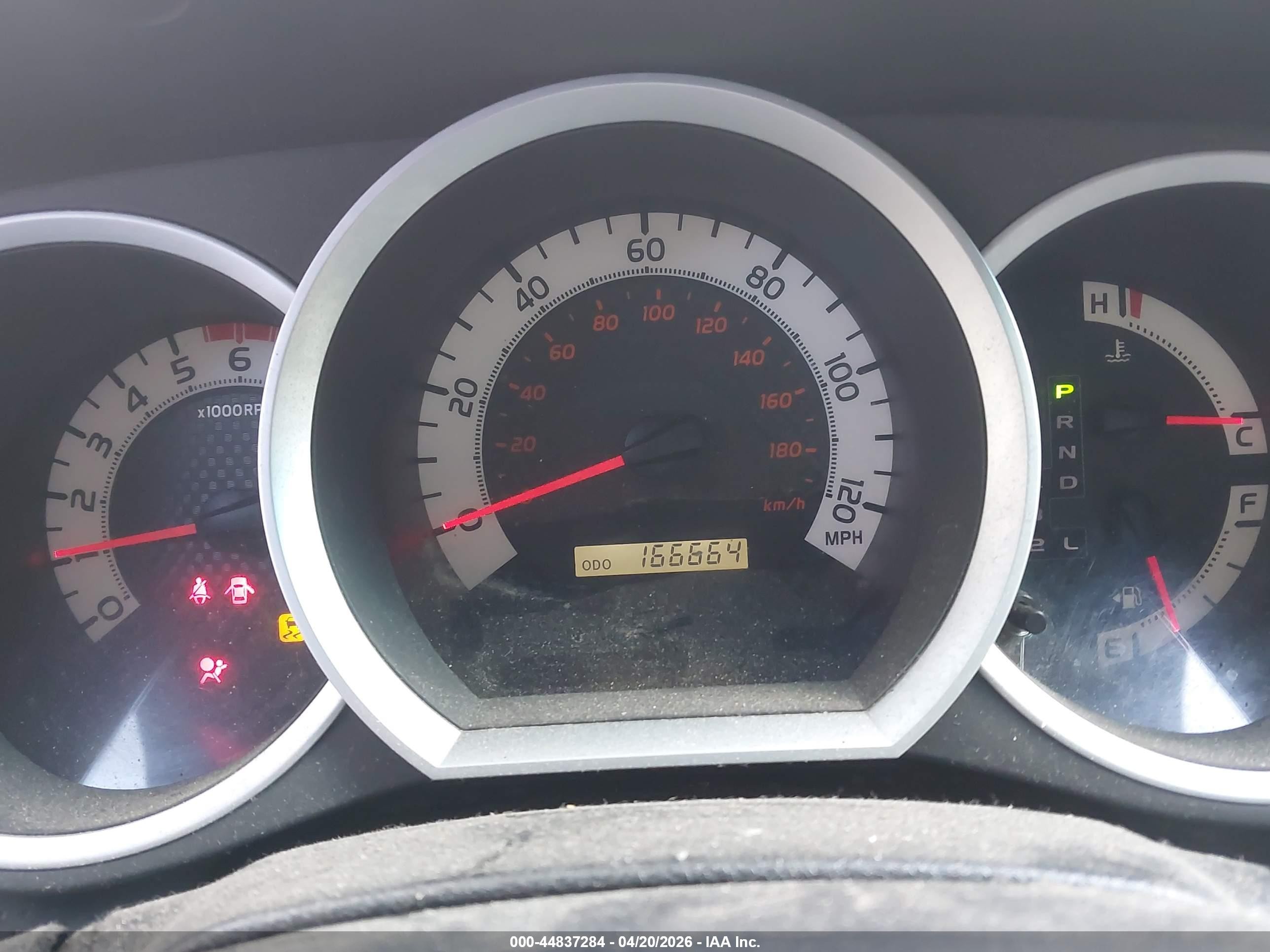 2014 Toyota Tacoma Base V6 White vin: 3TMLU4EN8EM143442