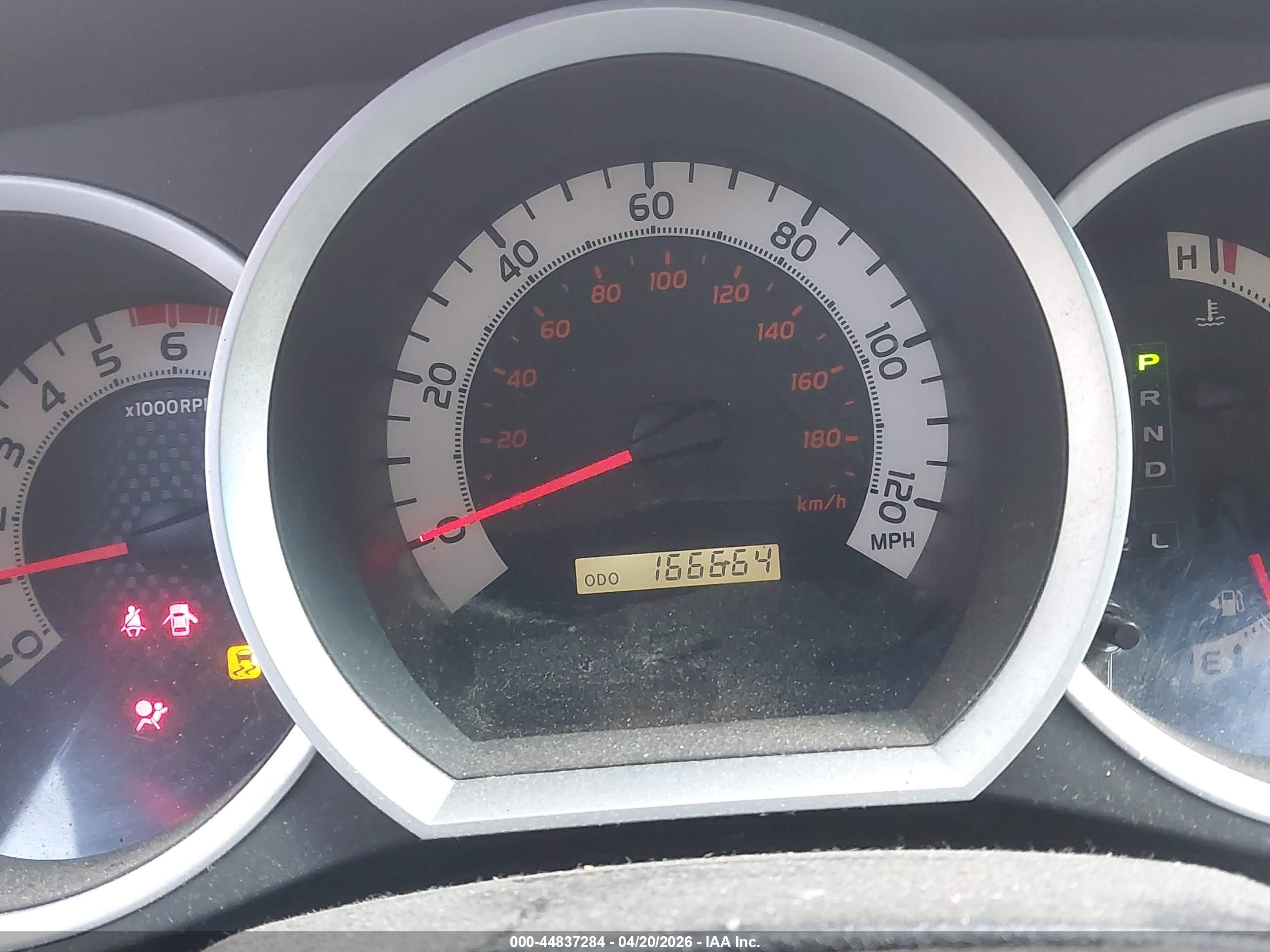 2014 Toyota Tacoma Base V6 White vin: 3TMLU4EN8EM143442