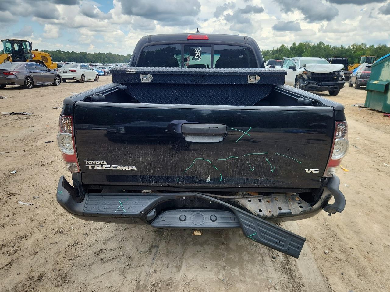 2014 Toyota Tacoma V6 Black vin: 3TMLU4EN8EM143618