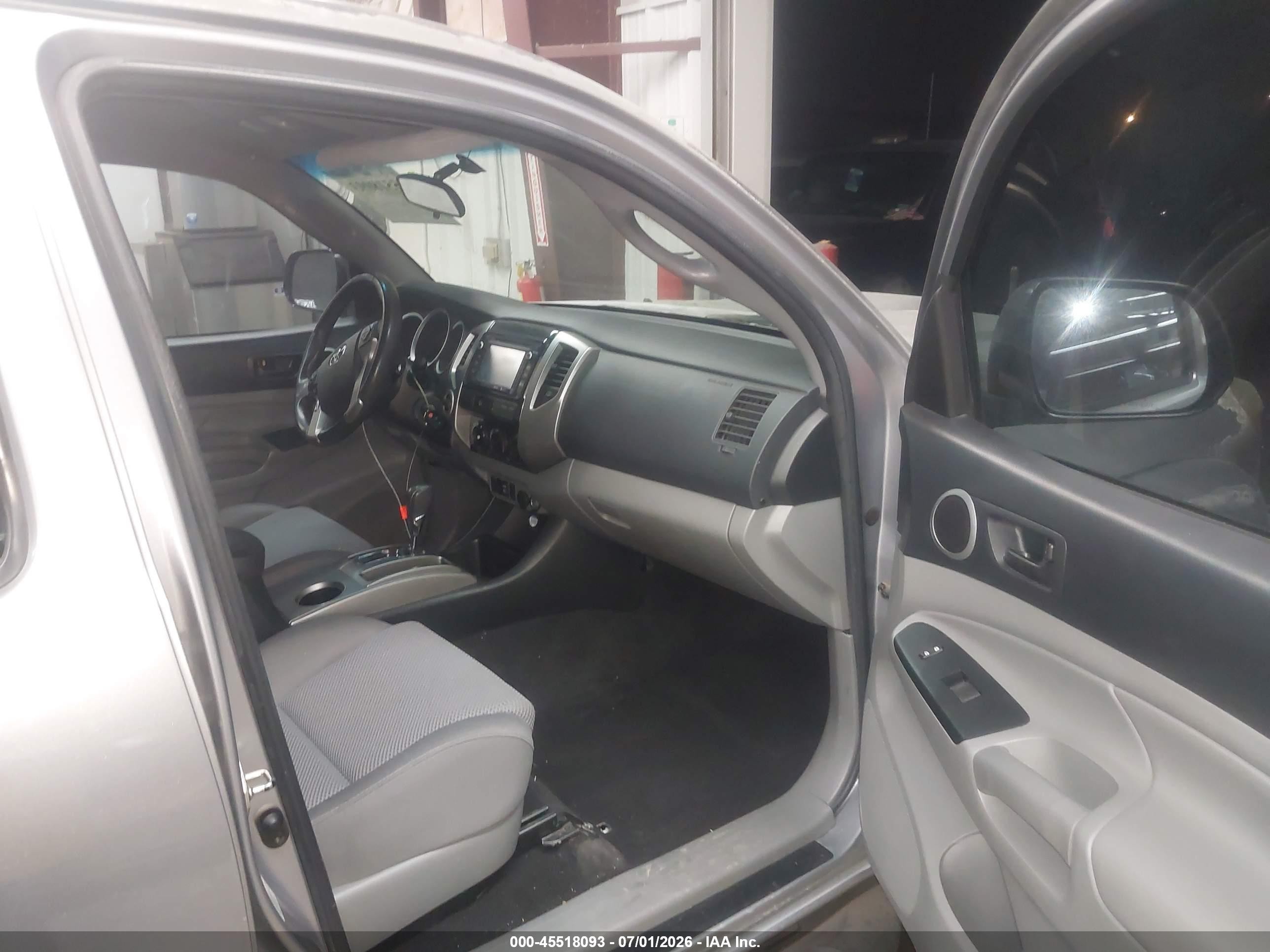 2014 Toyota Tacoma Base V6 Gray vin: 3TMLU4EN8EM145692