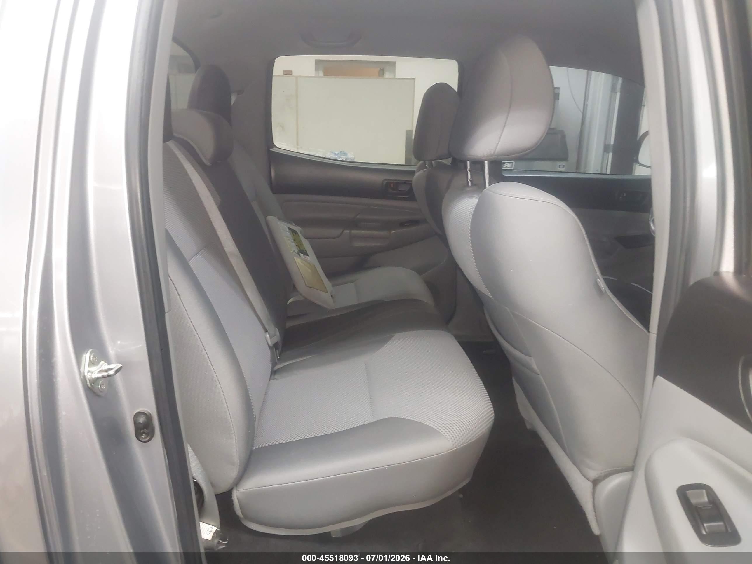 2014 Toyota Tacoma Base V6 Gray vin: 3TMLU4EN8EM145692