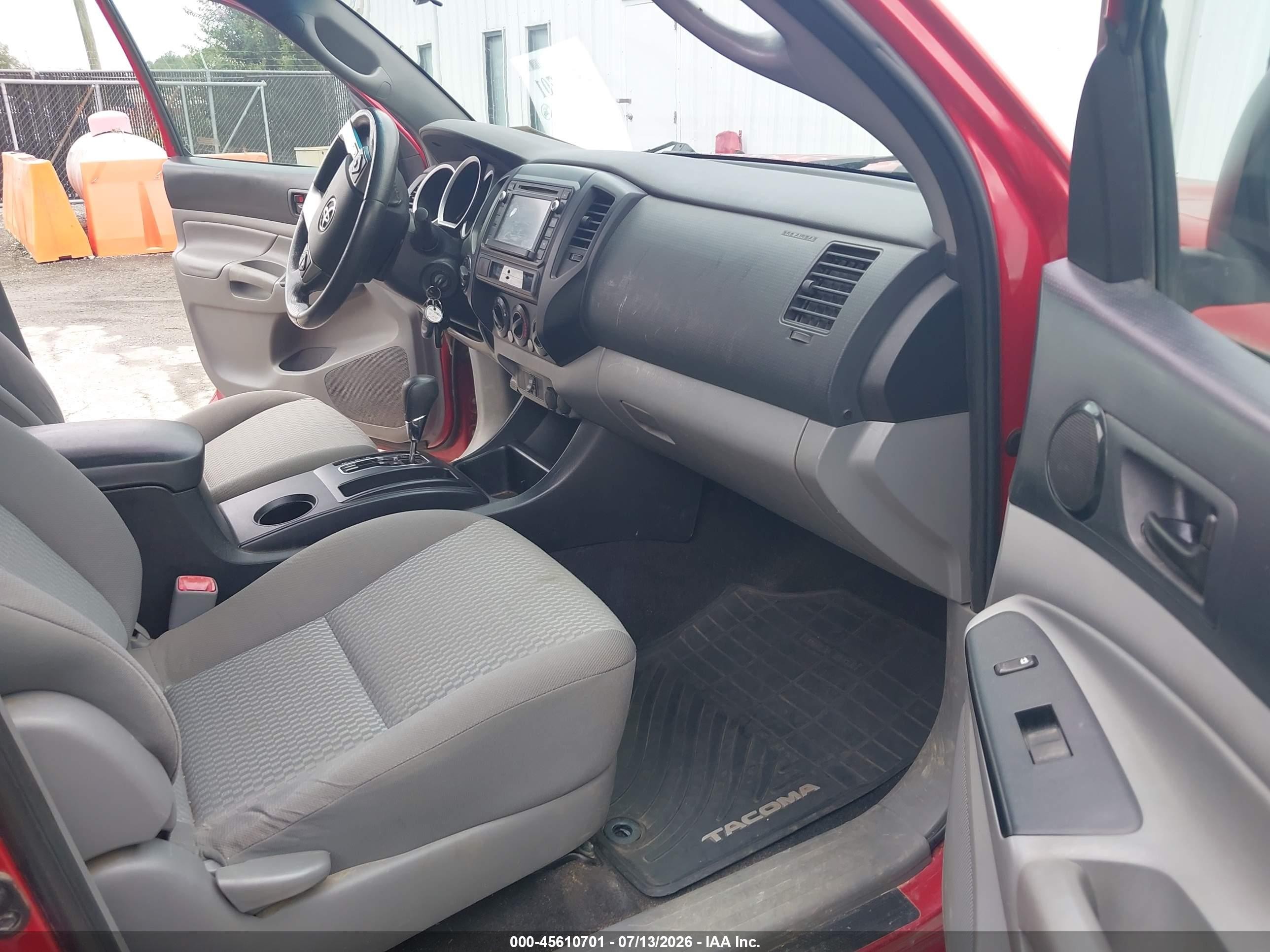 2014 Toyota Tacoma Base V6 Red vin: 3TMLU4EN8EM161889