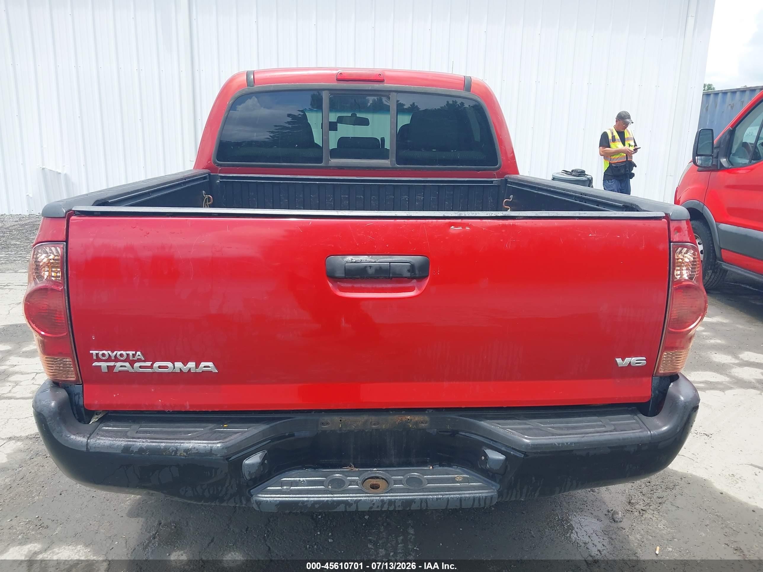 2014 Toyota Tacoma Base V6 Red vin: 3TMLU4EN8EM161889