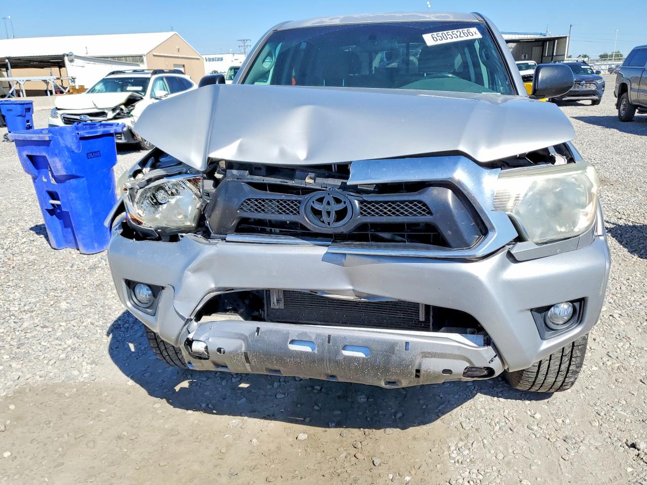 2015 Toyota Tacoma V6 Silver vin: 3TMLU4EN8FM166611