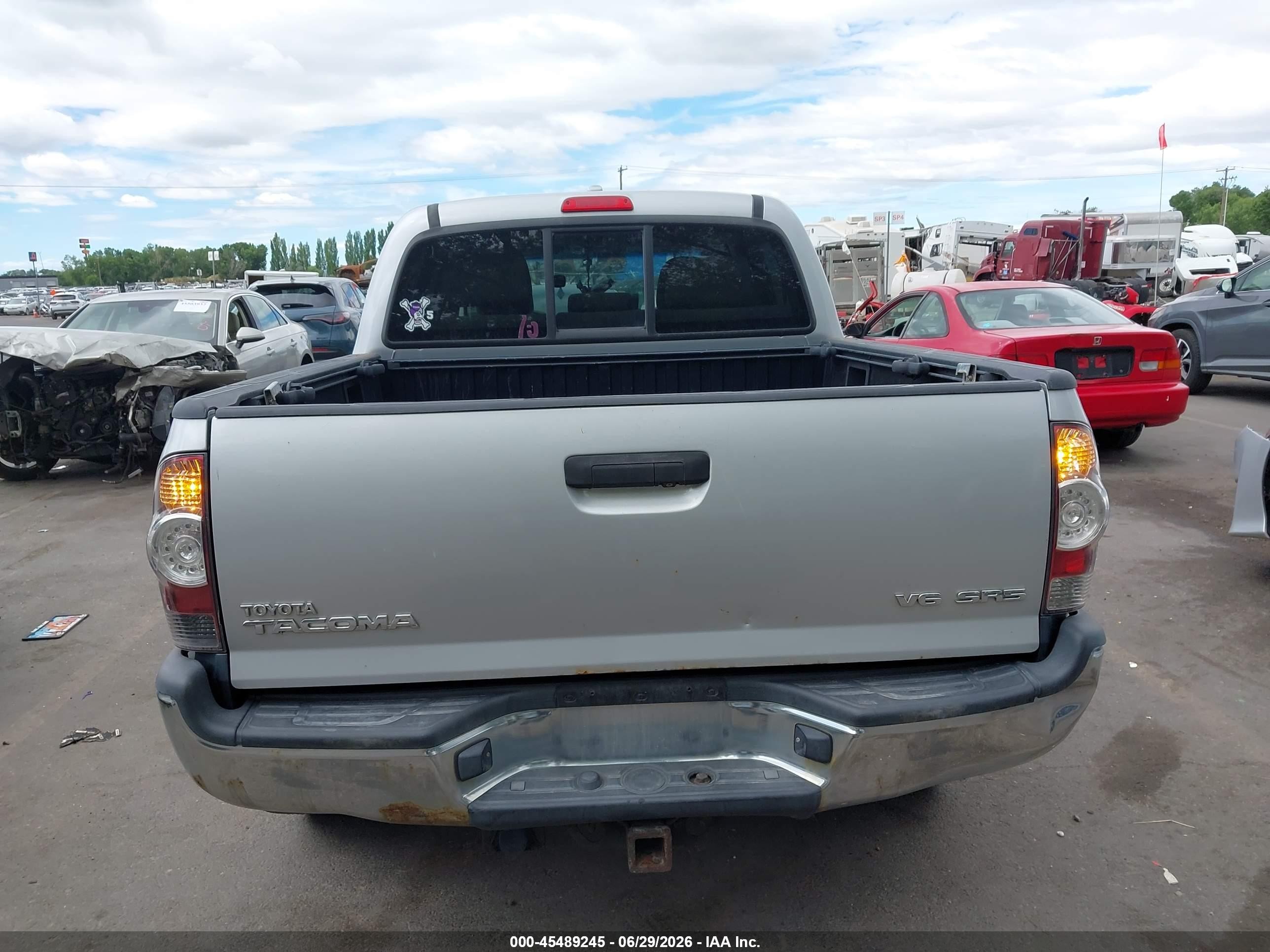 2010 Toyota Tacoma Base V6 Silver vin: 3TMLU4EN9AM039391