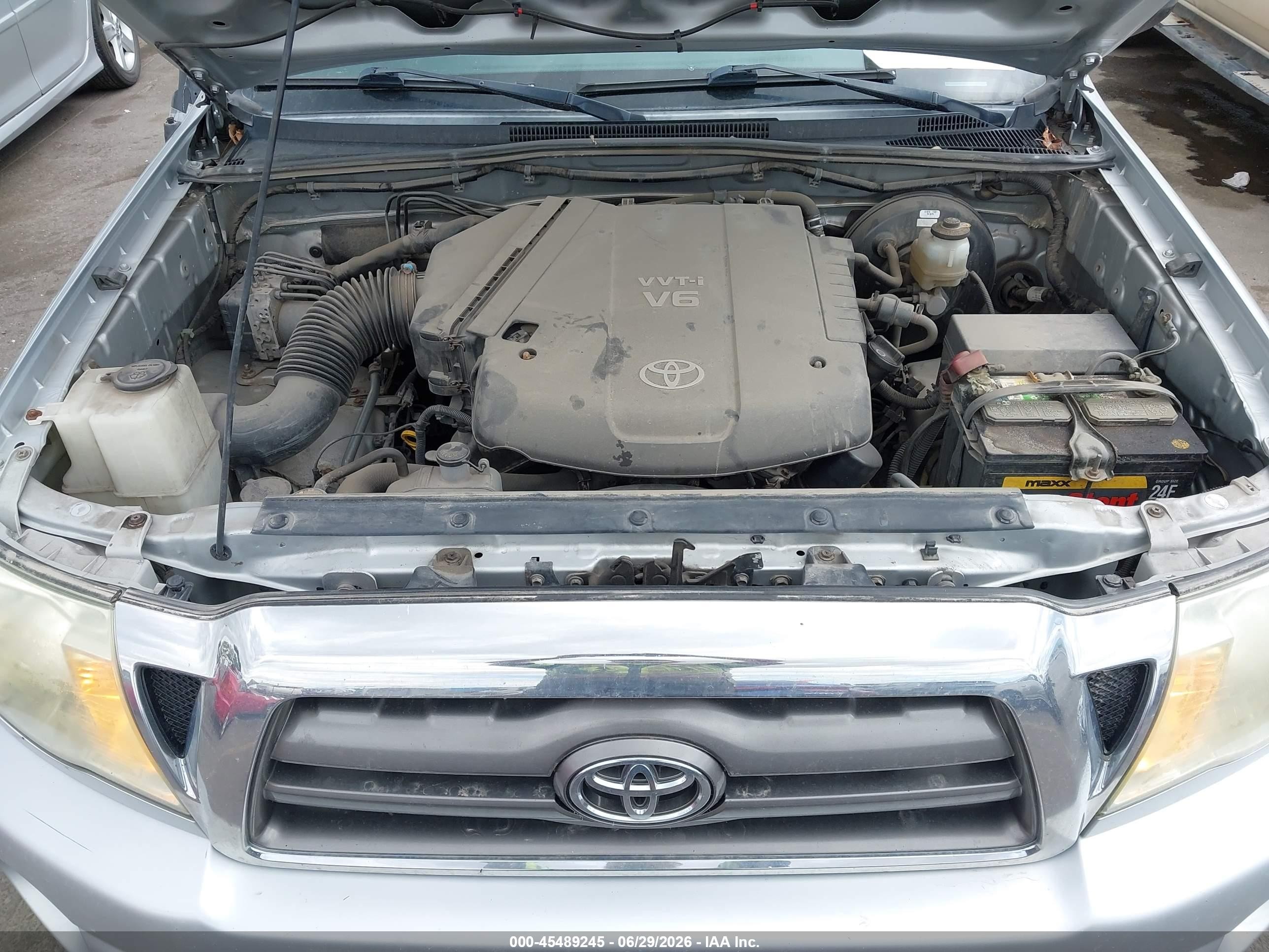 2010 Toyota Tacoma Base V6 Silver vin: 3TMLU4EN9AM039391