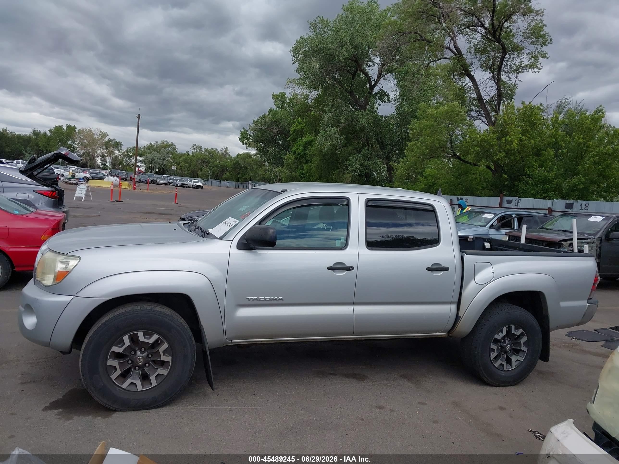 2010 Toyota Tacoma Base V6 Silver vin: 3TMLU4EN9AM039391