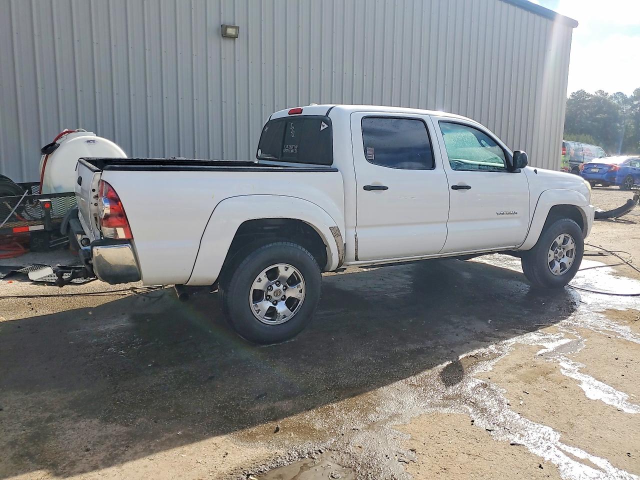 2010 Toyota Tacoma Double Cab White vin: 3TMLU4EN9AM039794