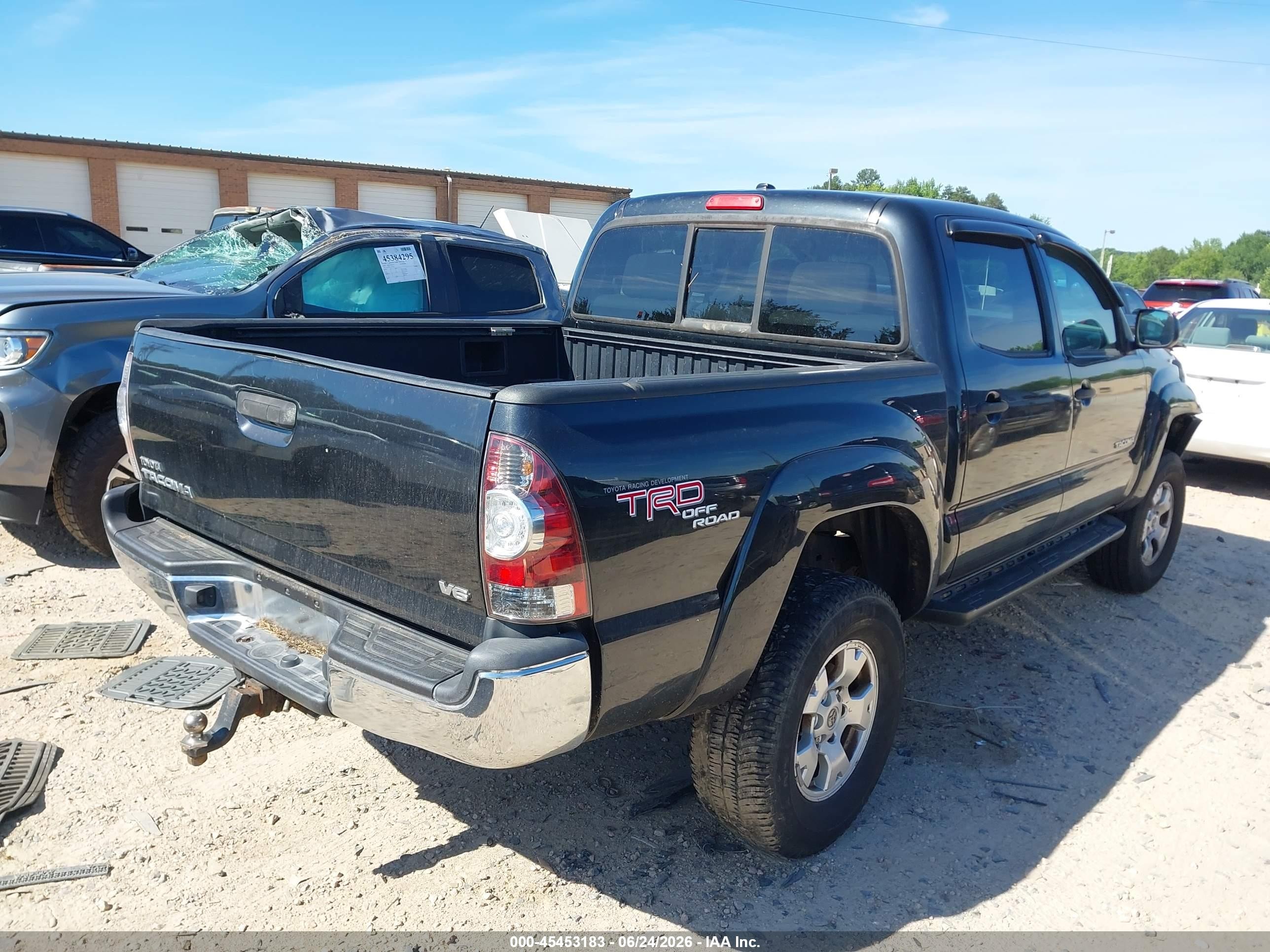 2010 Toyota Tacoma Double Cab Black vin: 3TMLU4EN9AM049581