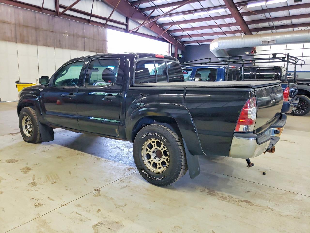 2011 Toyota Tacoma Double Cab Black vin: 3TMLU4EN9BM067693