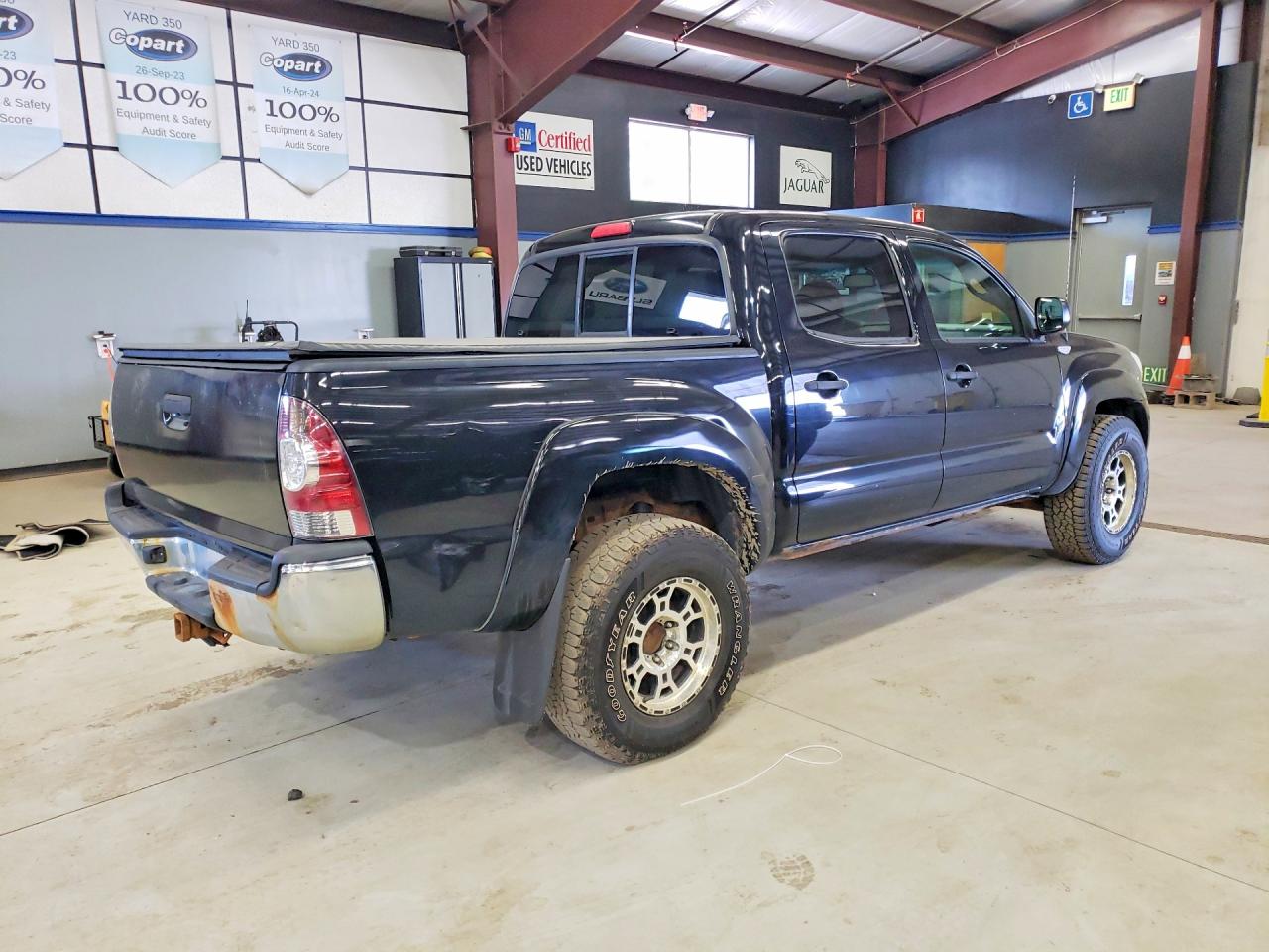 2011 Toyota Tacoma Double Cab Black vin: 3TMLU4EN9BM067693