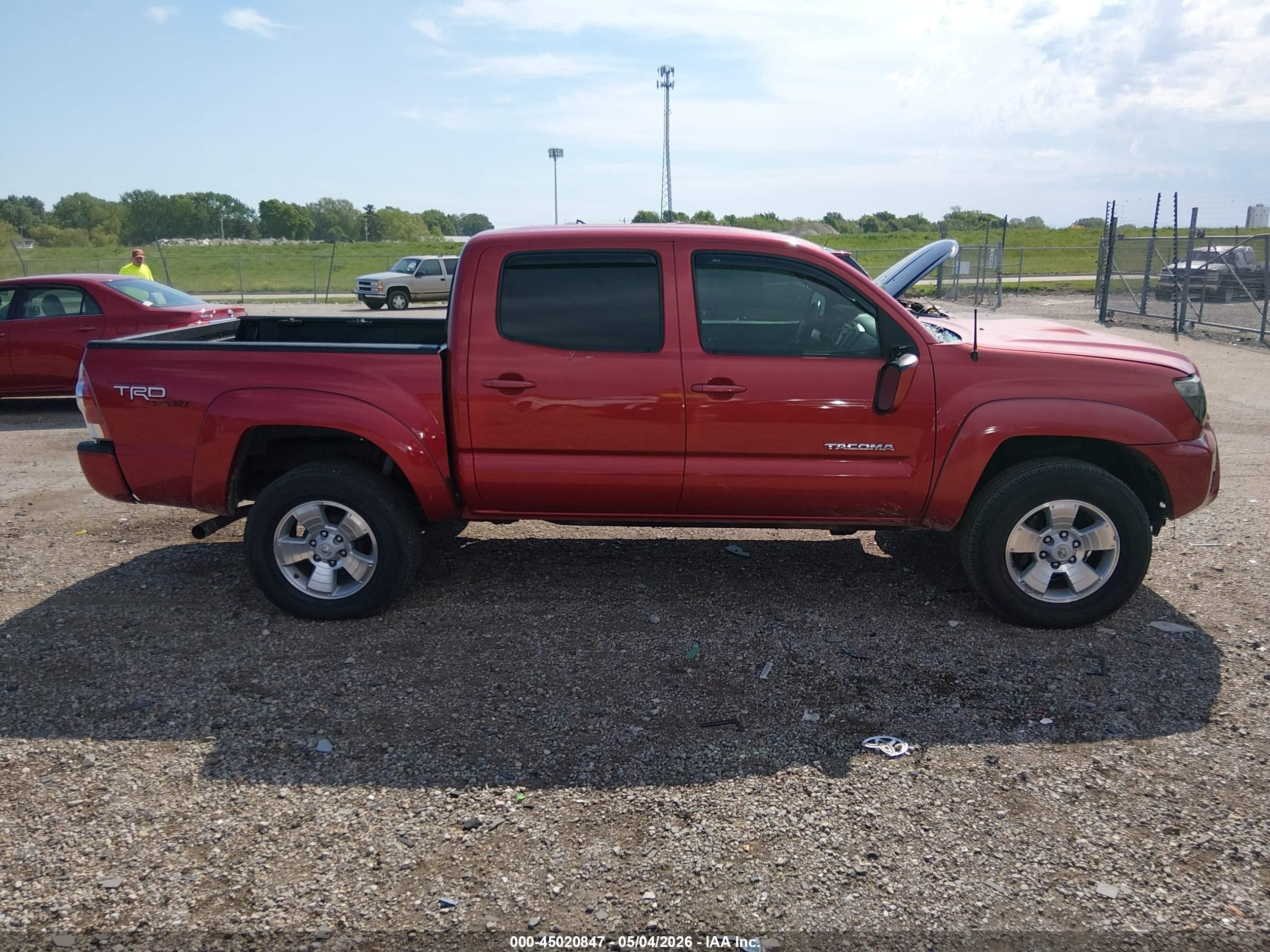 2013 Toyota Tacoma Base V6 Red vin: 3TMLU4EN9DM109587