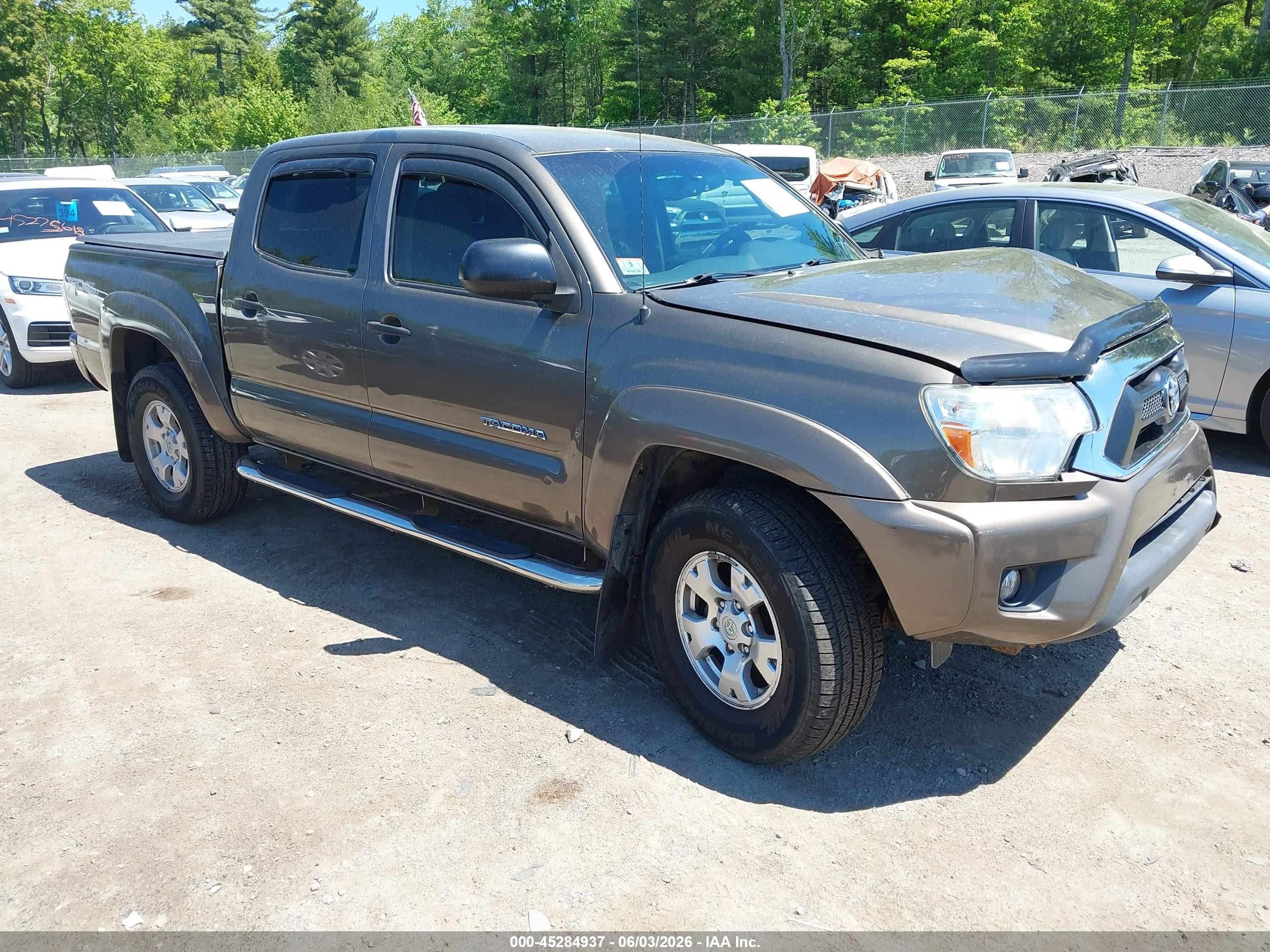 2013 Toyota Tacoma Base V6 Brown vin: 3TMLU4EN9DM111792