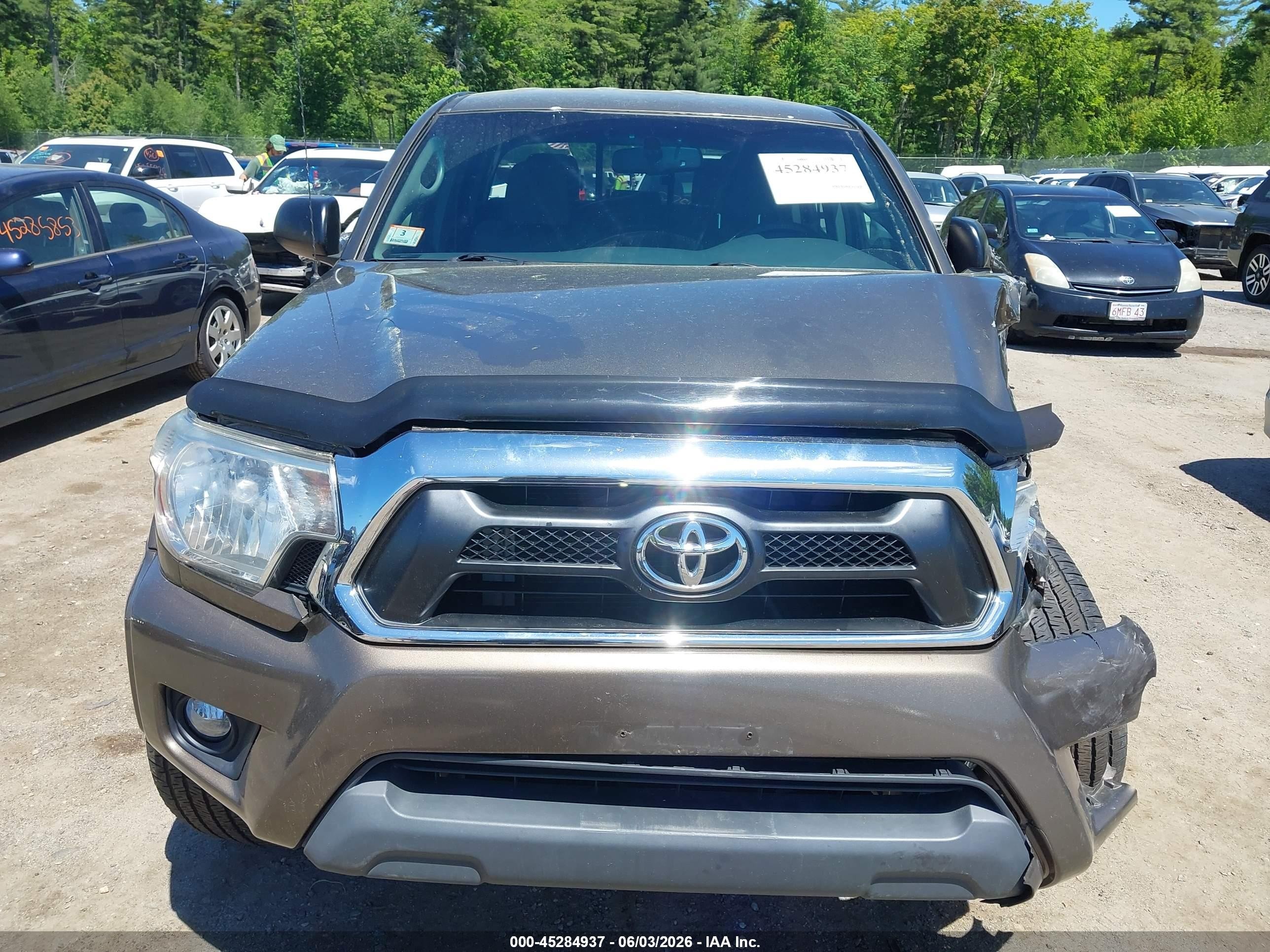 2013 Toyota Tacoma Base V6 Brown vin: 3TMLU4EN9DM111792
