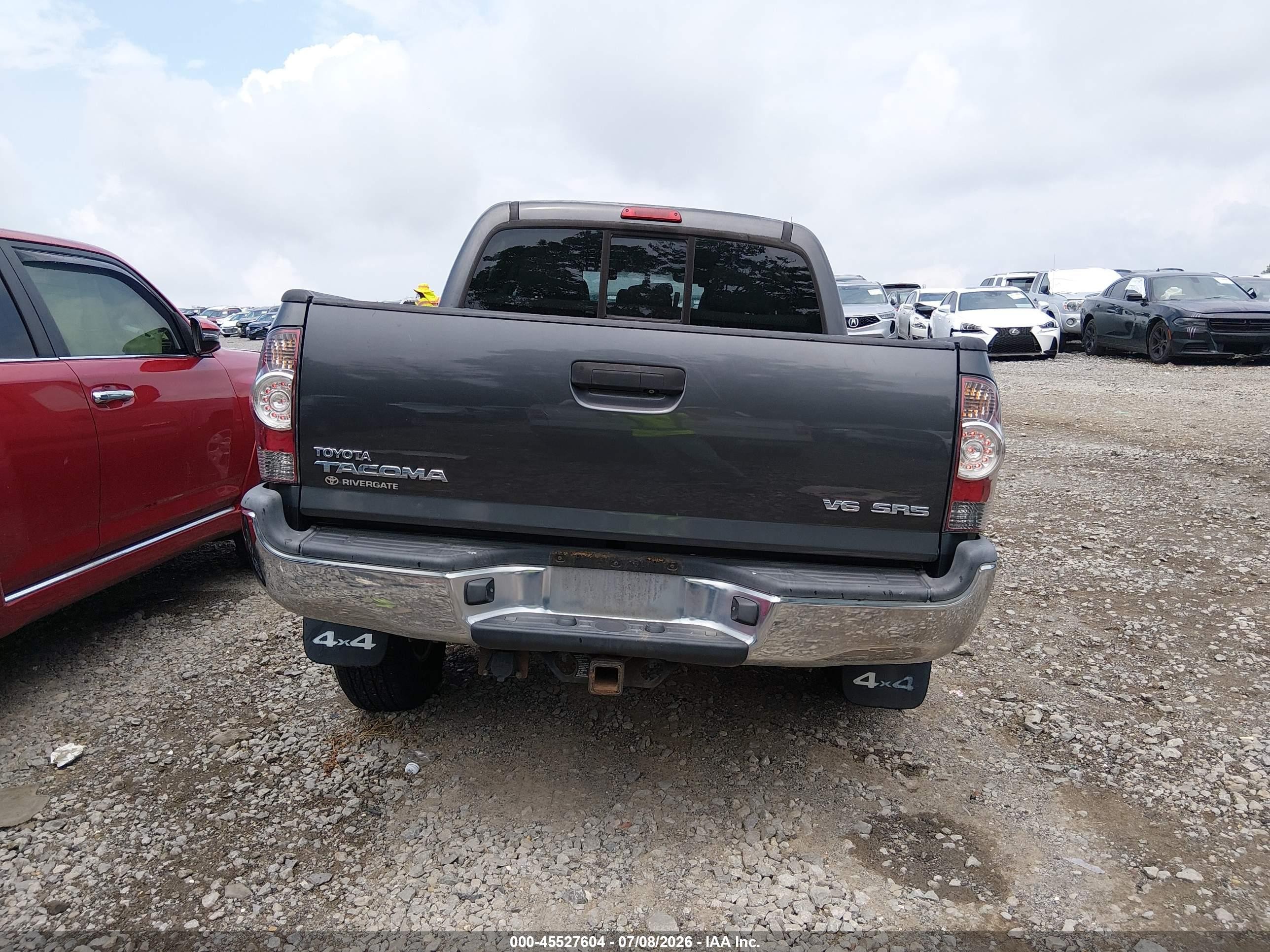 2013 Toyota Tacoma Base V6 Gray vin: 3TMLU4EN9DM119441