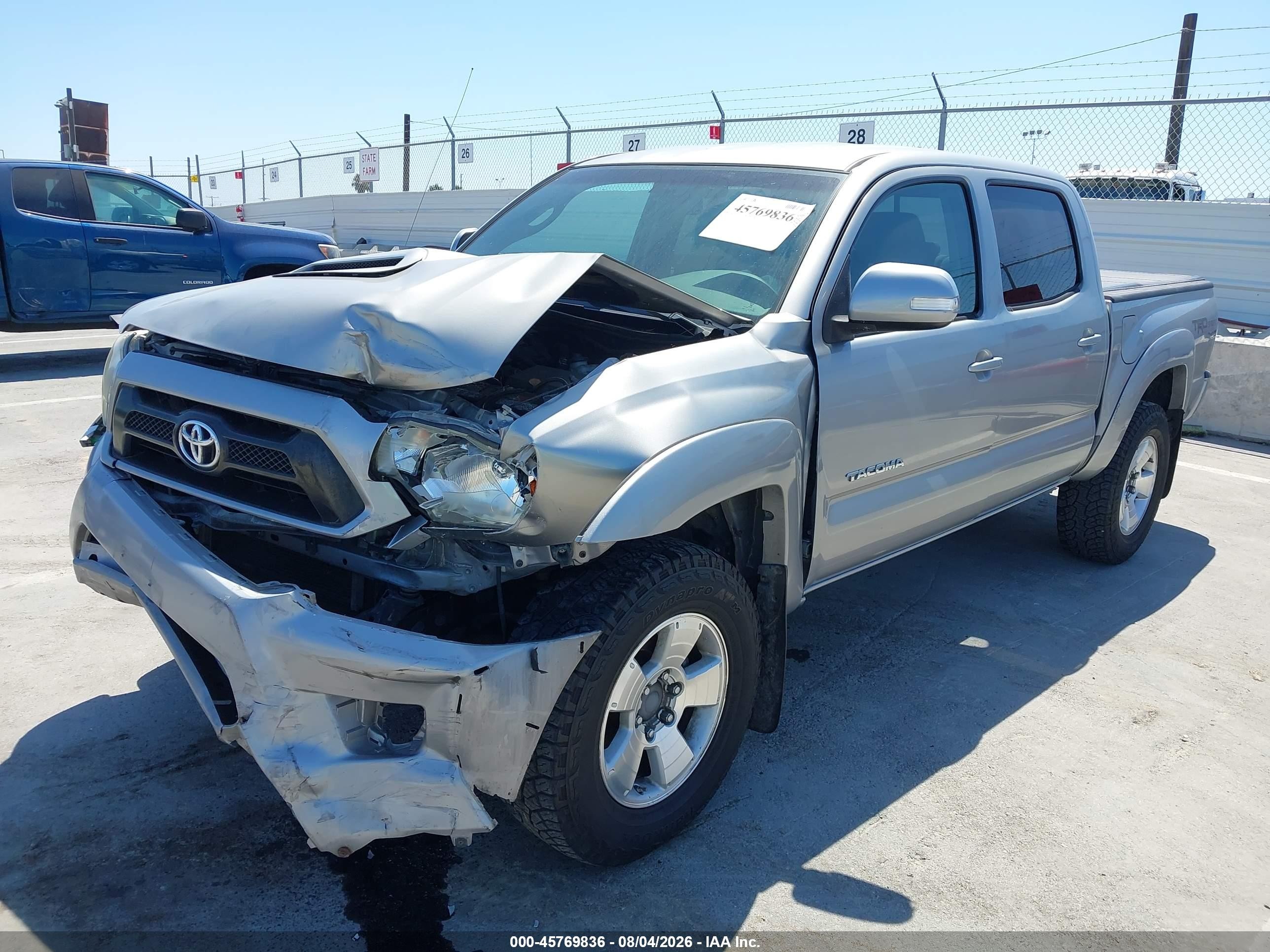 2014 Toyota Tacoma Base V6 Silver vin: 3TMLU4EN9EM146057