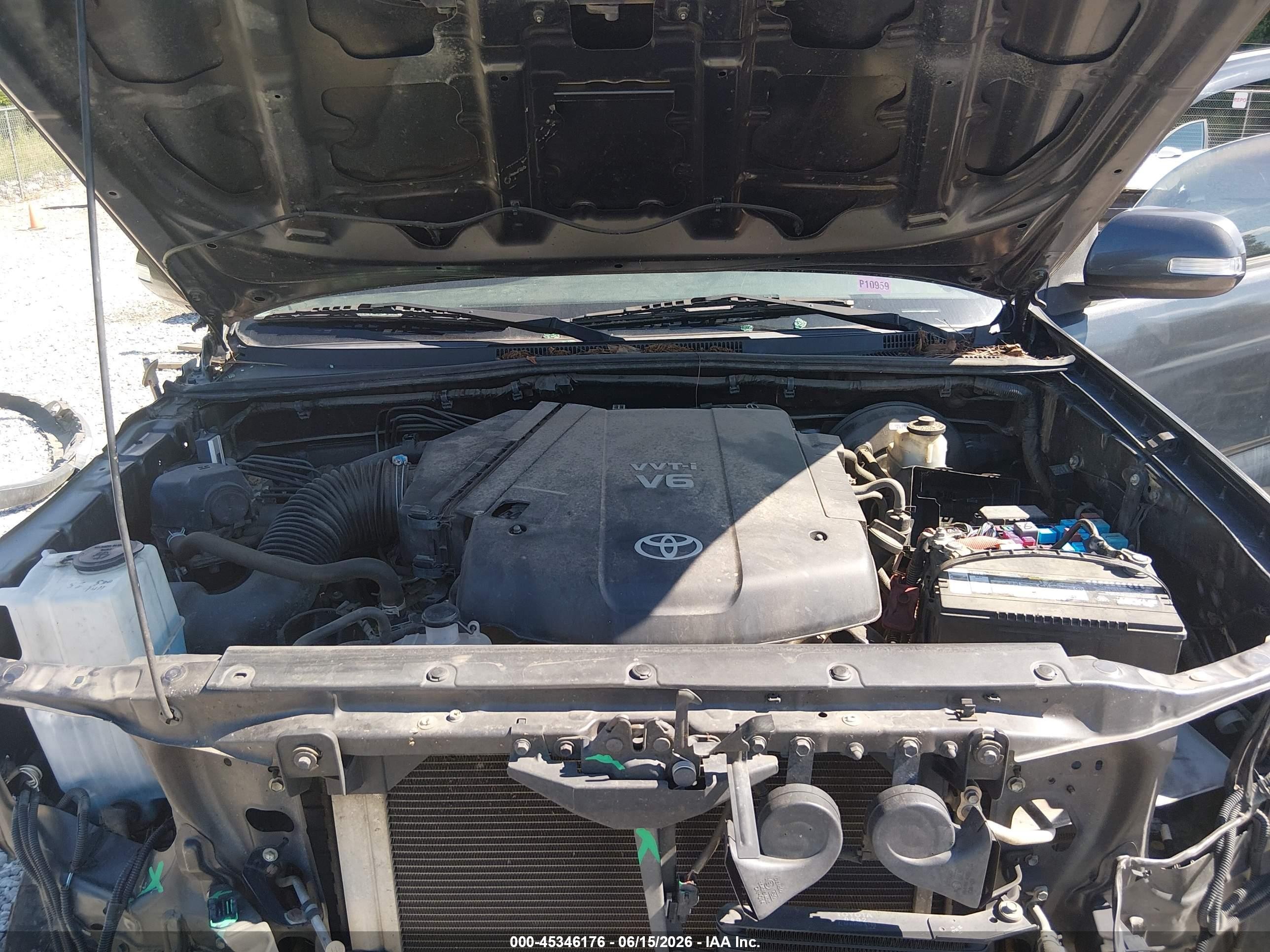 2014 Toyota Tacoma Base V6 Gray vin: 3TMLU4EN9EM152876