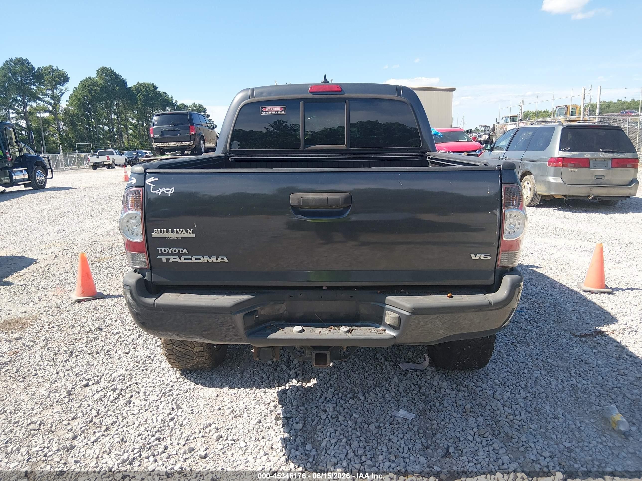 2014 Toyota Tacoma Base V6 Gray vin: 3TMLU4EN9EM152876