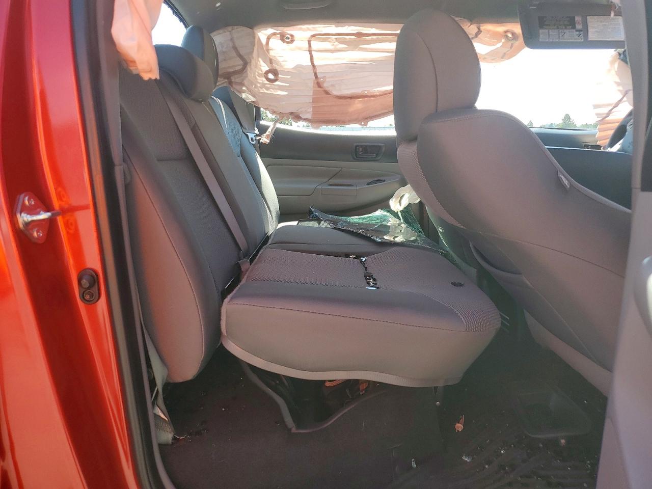 2014 Toyota Tacoma V6 Red vin: 3TMLU4EN9EM160492