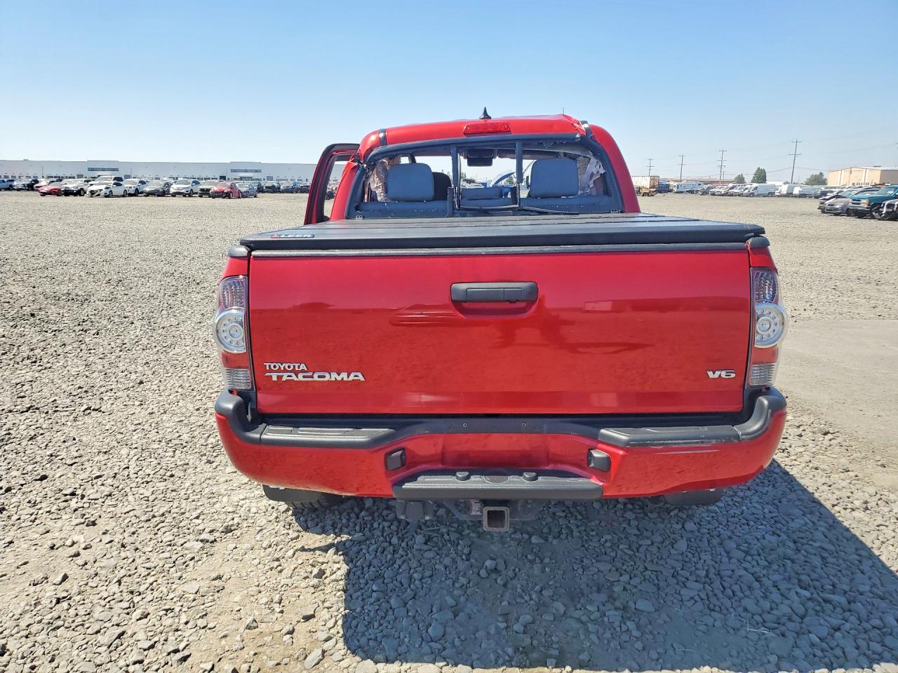 2014 Toyota Tacoma V6 Red vin: 3TMLU4EN9EM160492