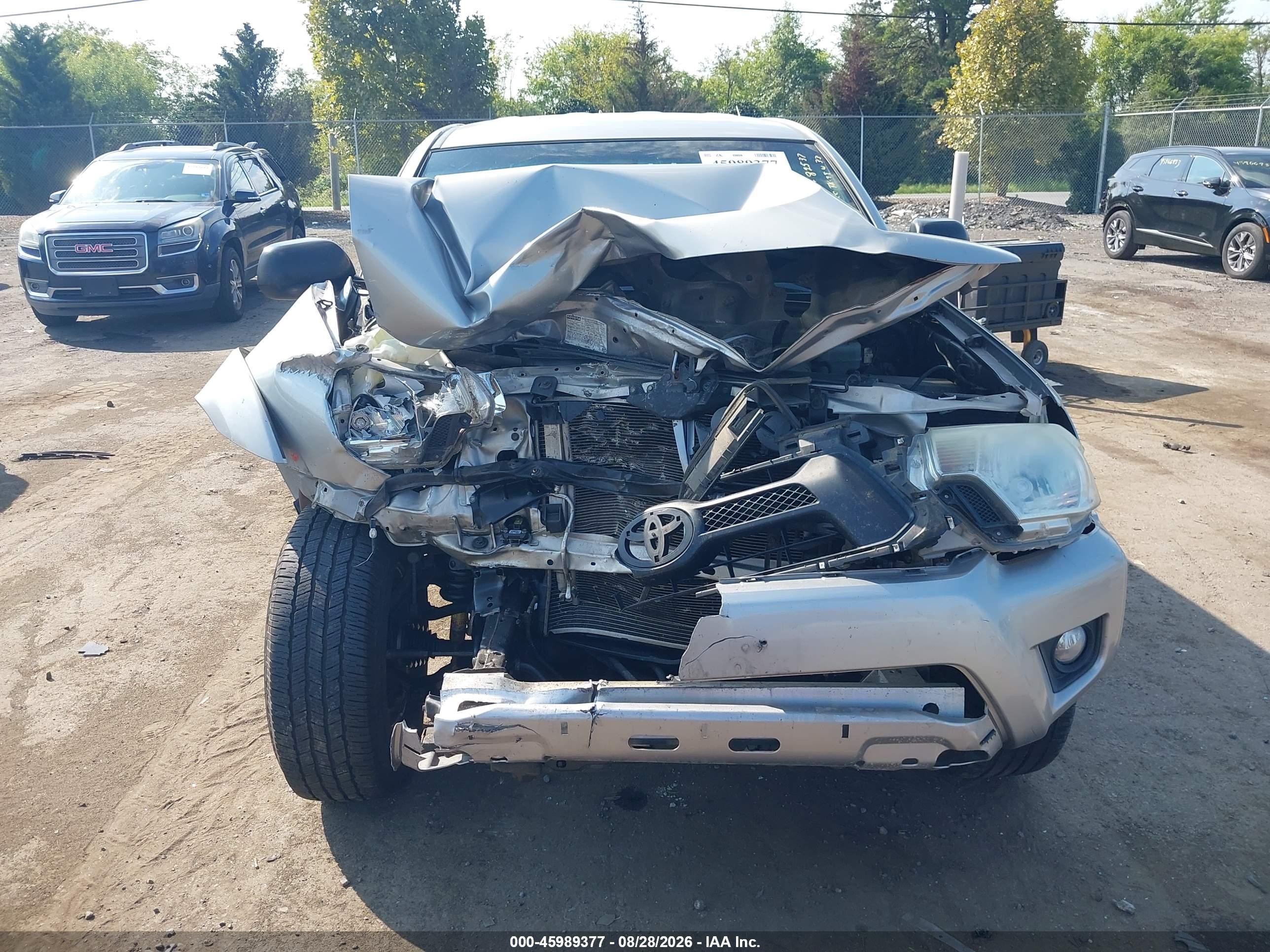 2014 Toyota Tacoma Base V6 Silver vin: 3TMLU4EN9EM161898
