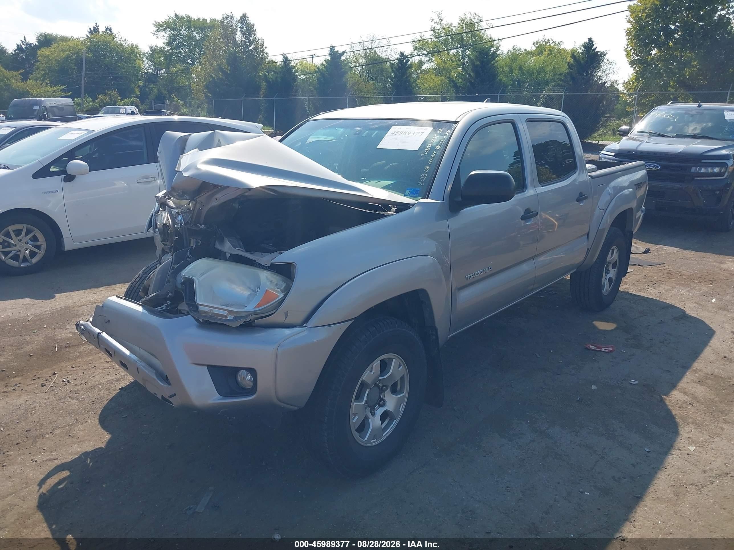 2014 Toyota Tacoma Base V6 Silver vin: 3TMLU4EN9EM161898