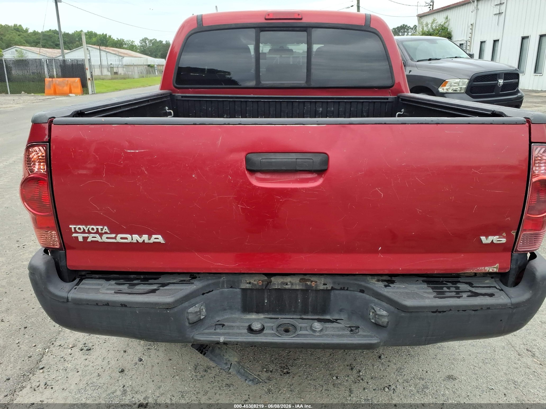 2014 Toyota Tacoma Base V6 Red vin: 3TMLU4EN9EM162453