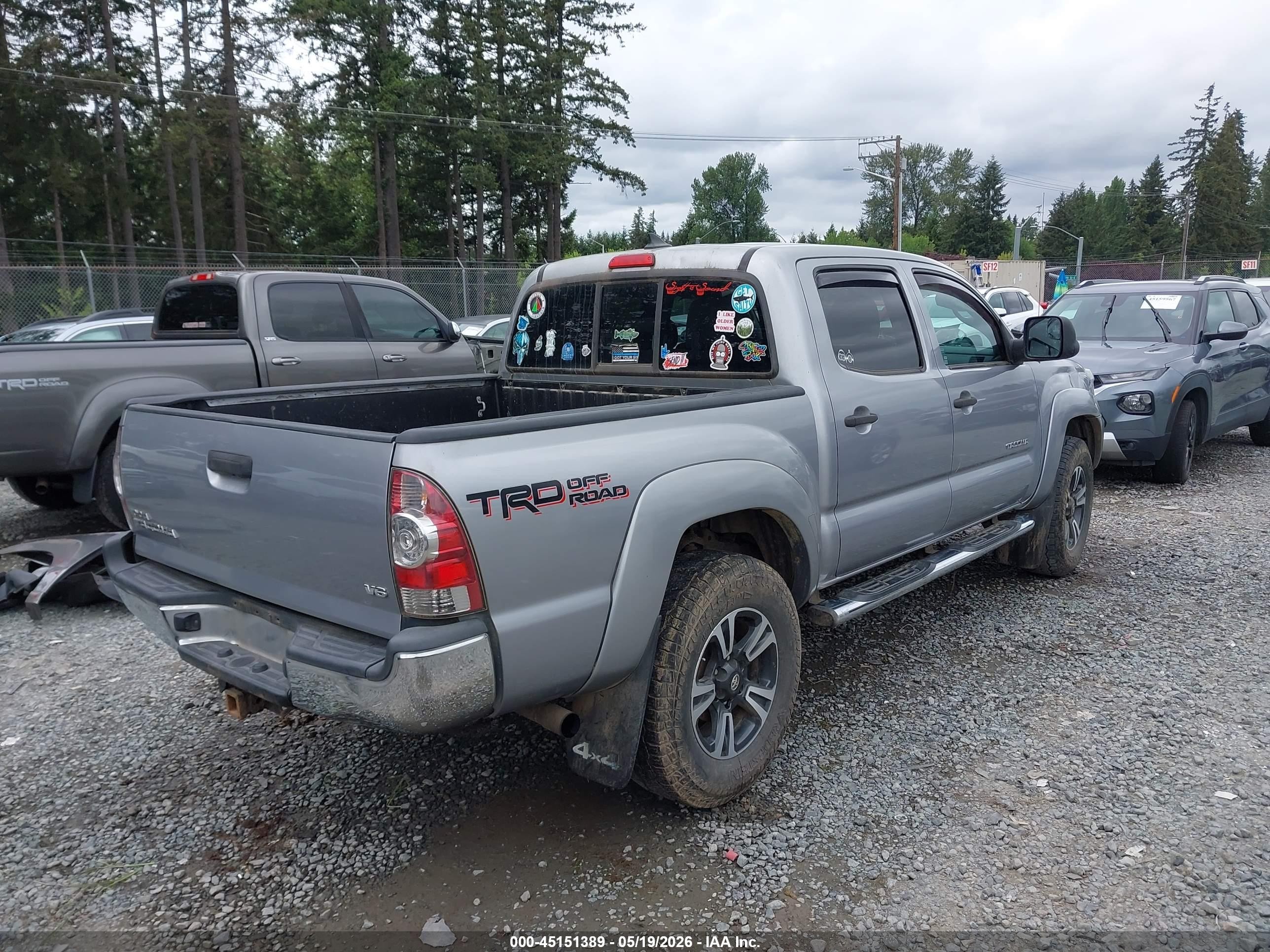 2015 Toyota Tacoma Base V6 Gray vin: 3TMLU4EN9FM164561
