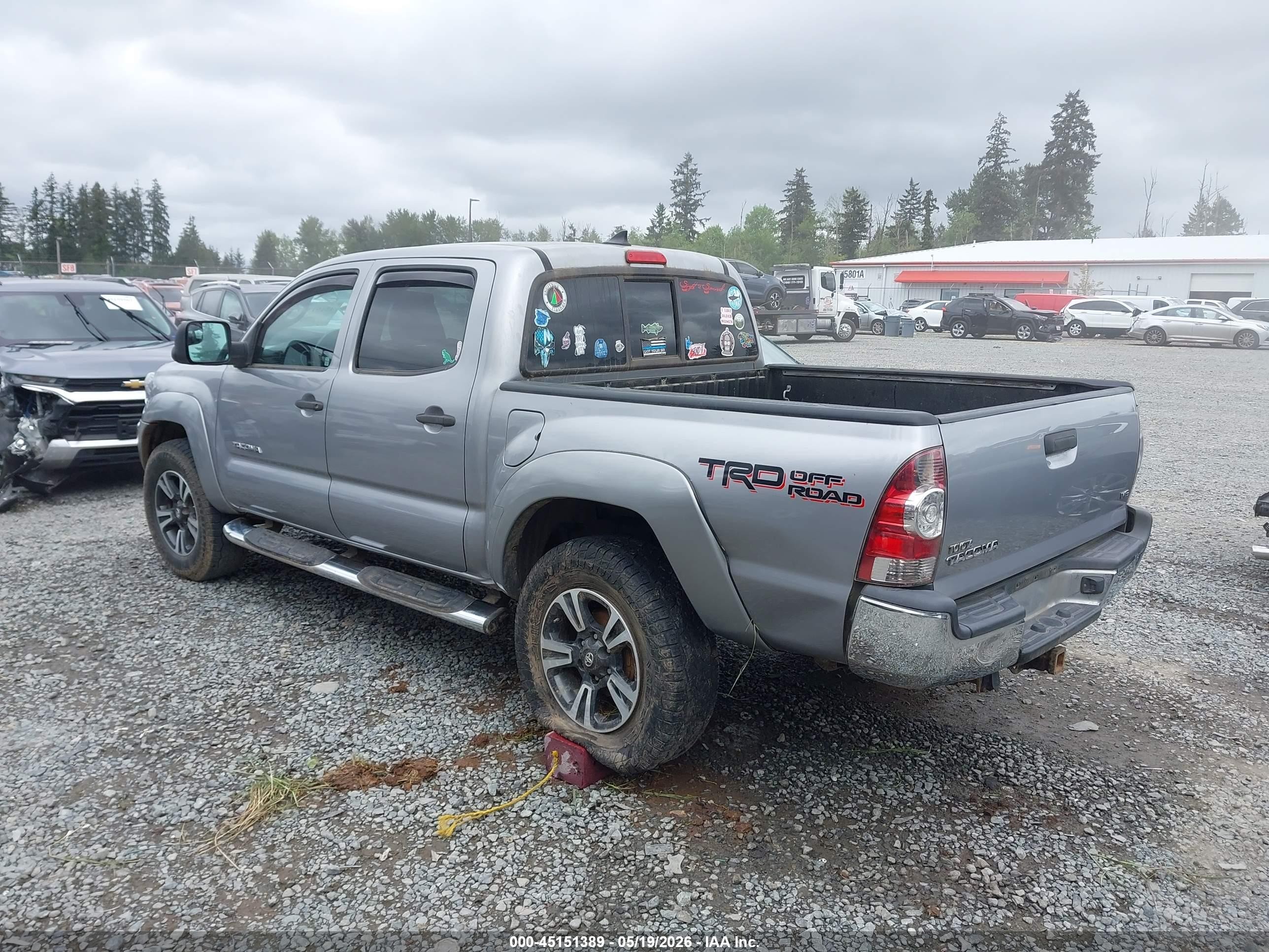 2015 Toyota Tacoma Base V6 Gray vin: 3TMLU4EN9FM164561
