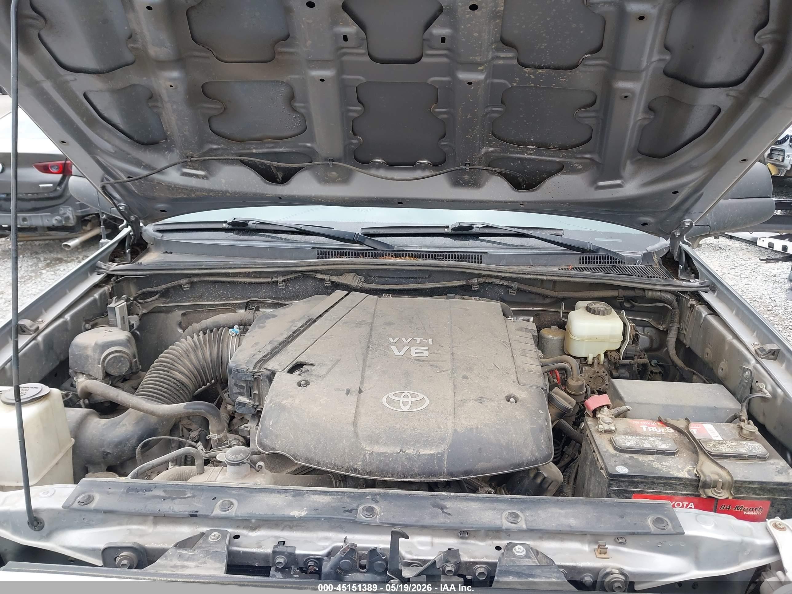 2015 Toyota Tacoma Base V6 Gray vin: 3TMLU4EN9FM164561