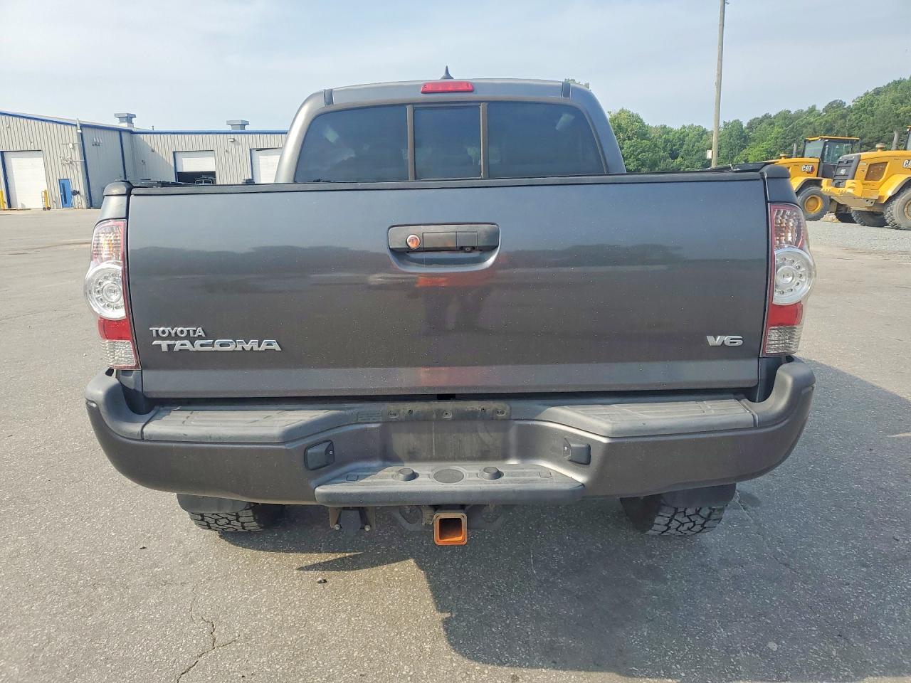 2015 Toyota Tacoma V6 Gray vin: 3TMLU4EN9FM185328