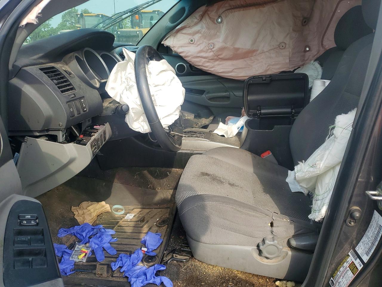 2015 Toyota Tacoma V6 Gray vin: 3TMLU4EN9FM185328