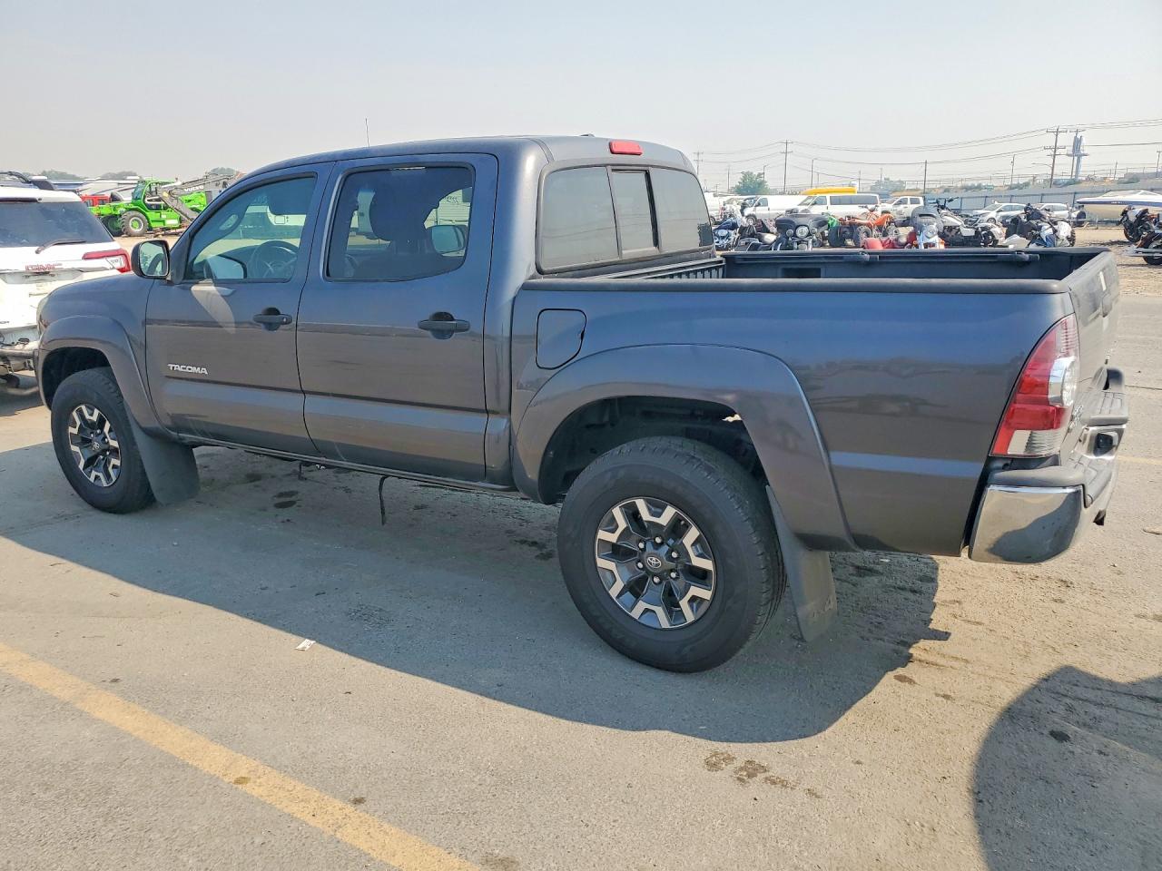 2010 Toyota Tacoma V6 Charcoal vin: 3TMLU4ENXAM038914