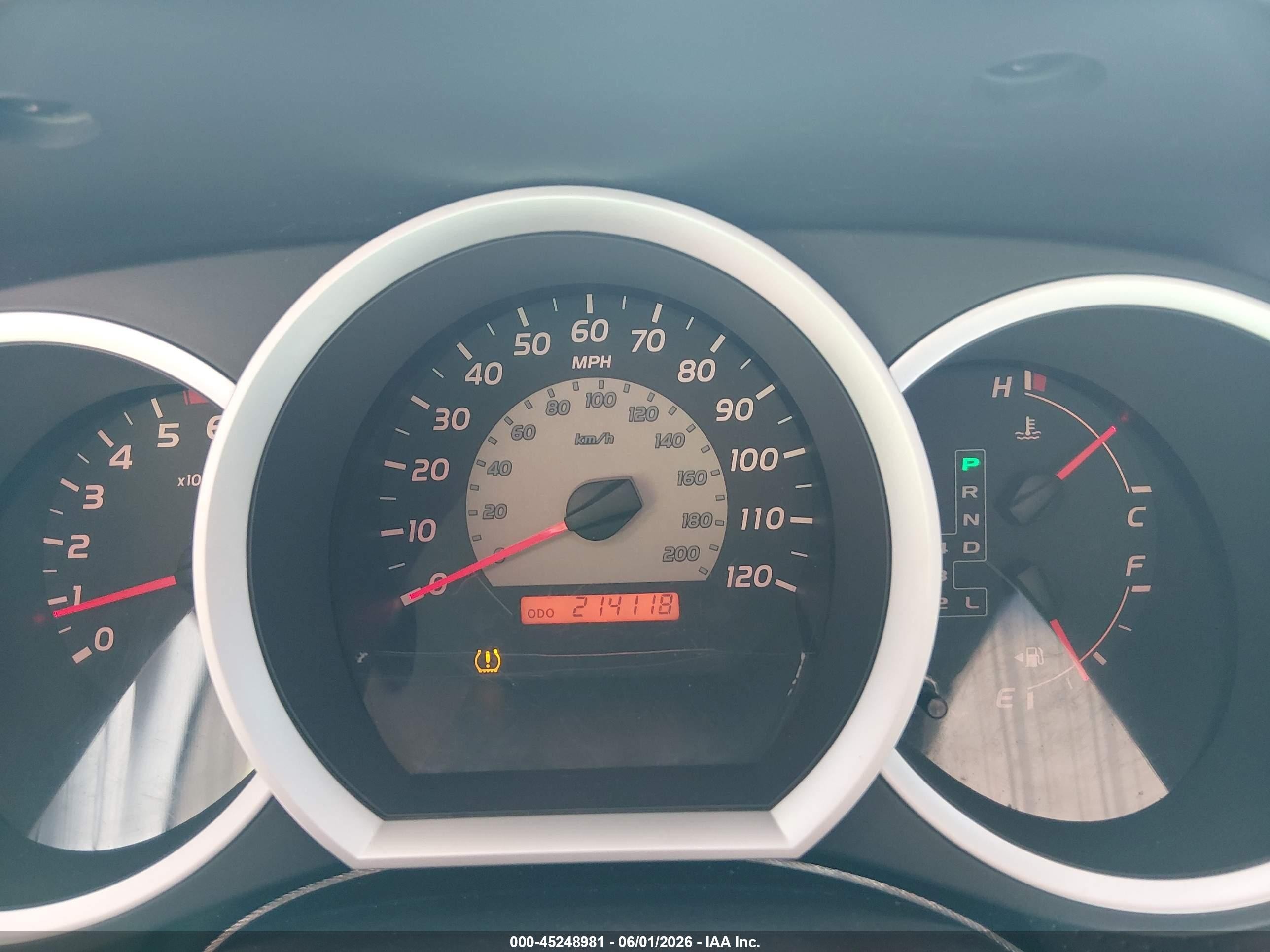 2010 Toyota Tacoma Base V6 Красный vin: 3TMLU4ENXAM054255