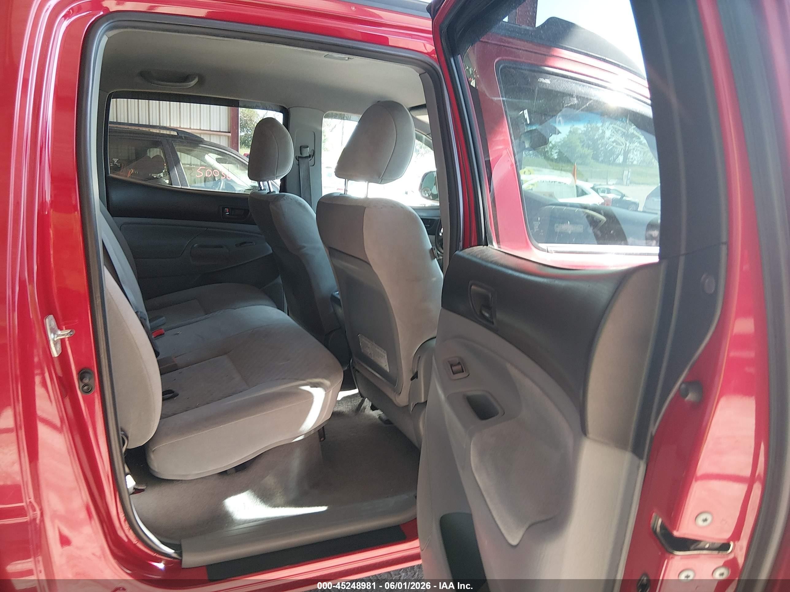 2010 Toyota Tacoma Base V6 Красный vin: 3TMLU4ENXAM054255