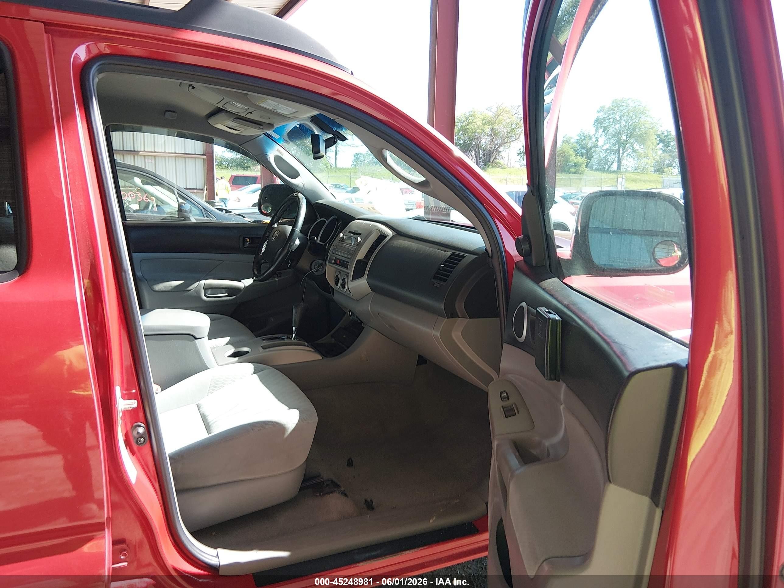 2010 Toyota Tacoma Base V6 Красный vin: 3TMLU4ENXAM054255