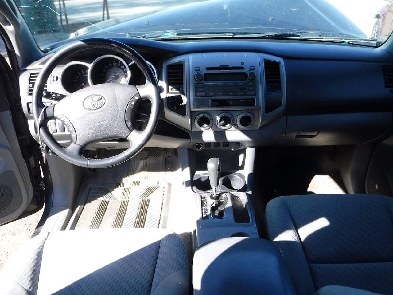 2011 Toyota Tacoma V6 Угольный vin: 3TMLU4ENXBM060350