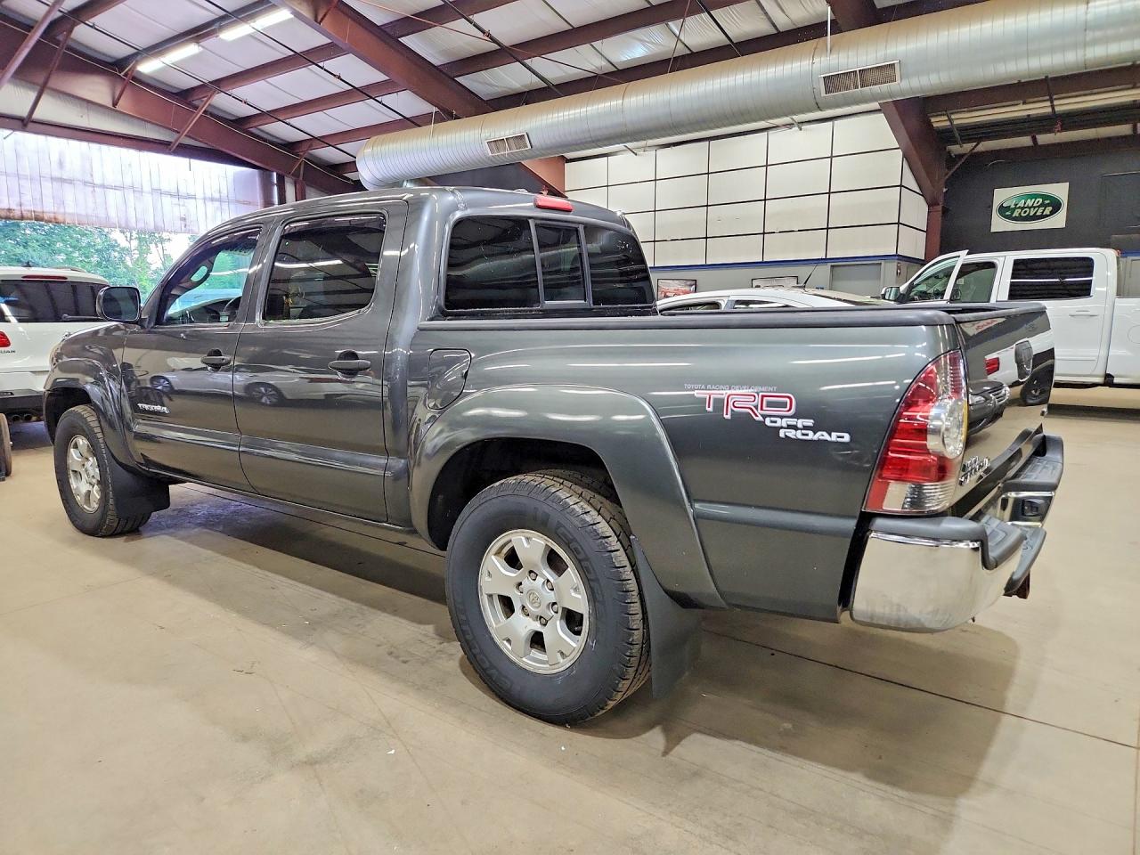 2011 Toyota Tacoma V6 Gray vin: 3TMLU4ENXBM068884