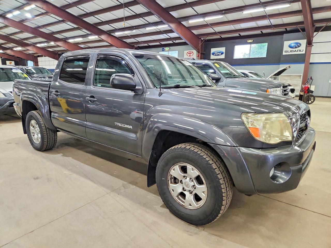 2011 Toyota Tacoma V6 Gray vin: 3TMLU4ENXBM068884