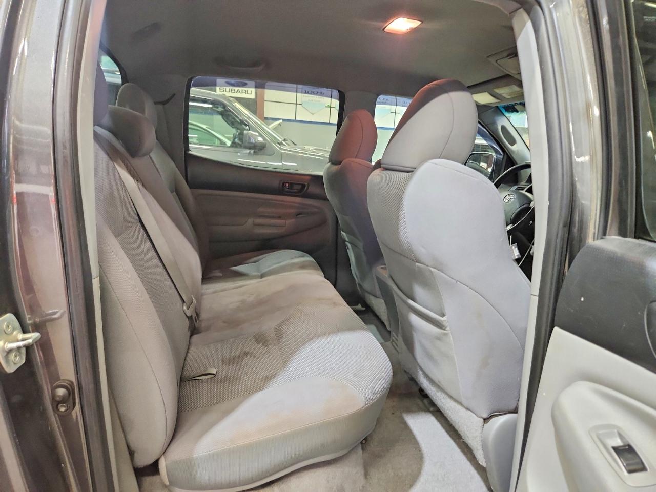 2011 Toyota Tacoma V6 Gray vin: 3TMLU4ENXBM068884