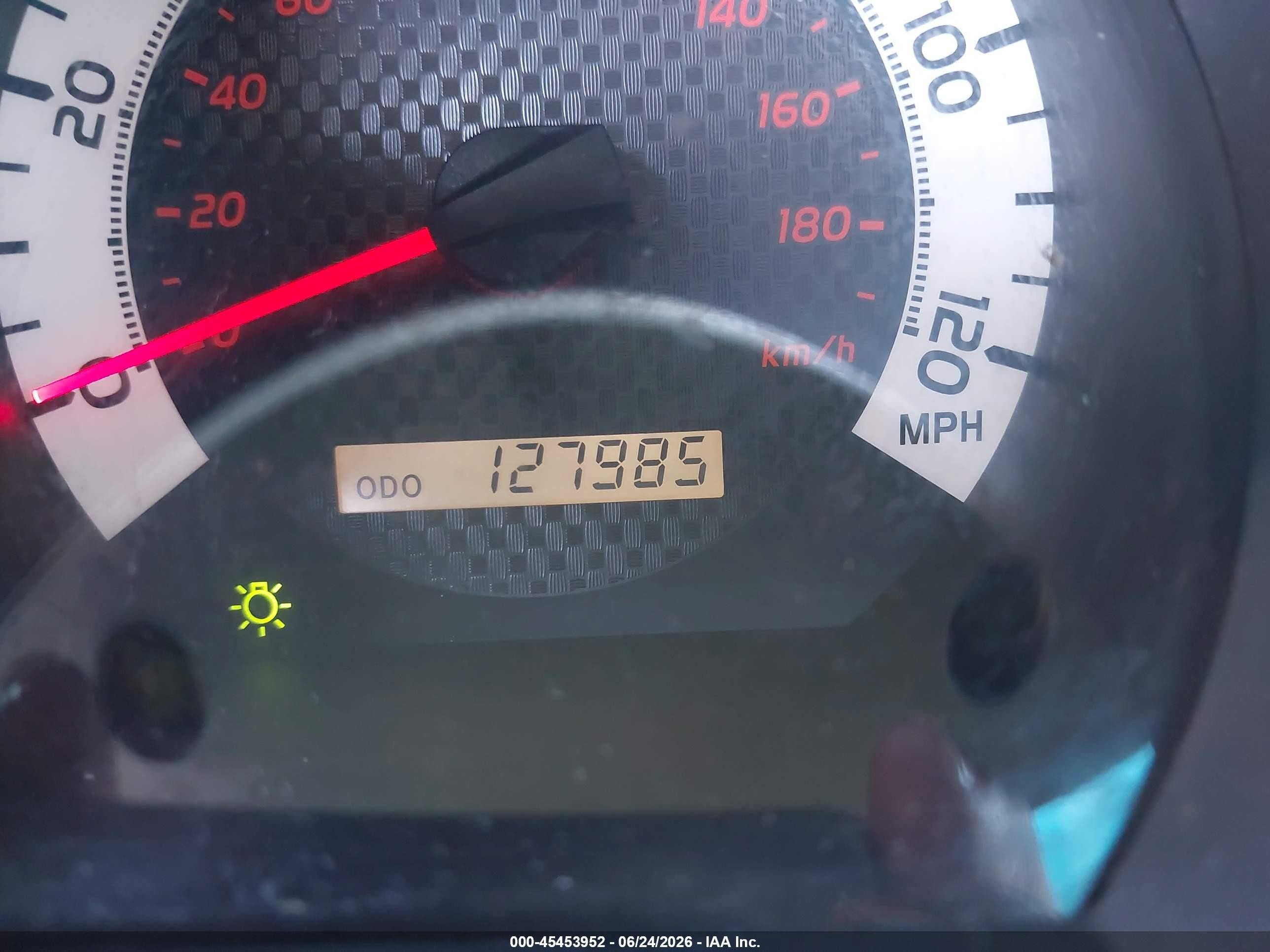 2011 Toyota Tacoma Base V6 Серебряный vin: 3TMLU4ENXBM071994
