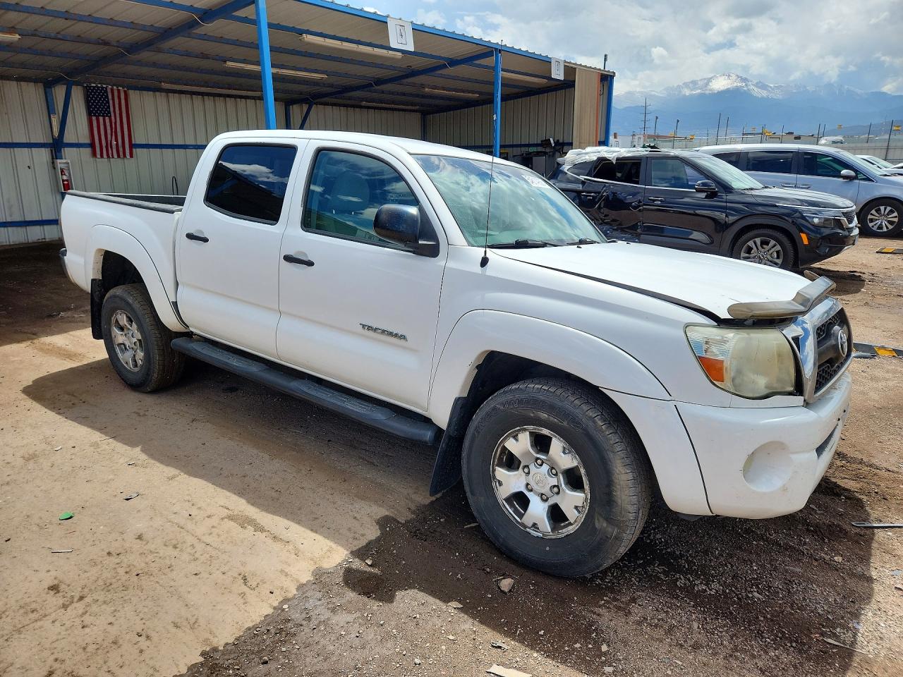 2011 Toyota Tacoma Double Cab White vin: 3TMLU4ENXBM073244