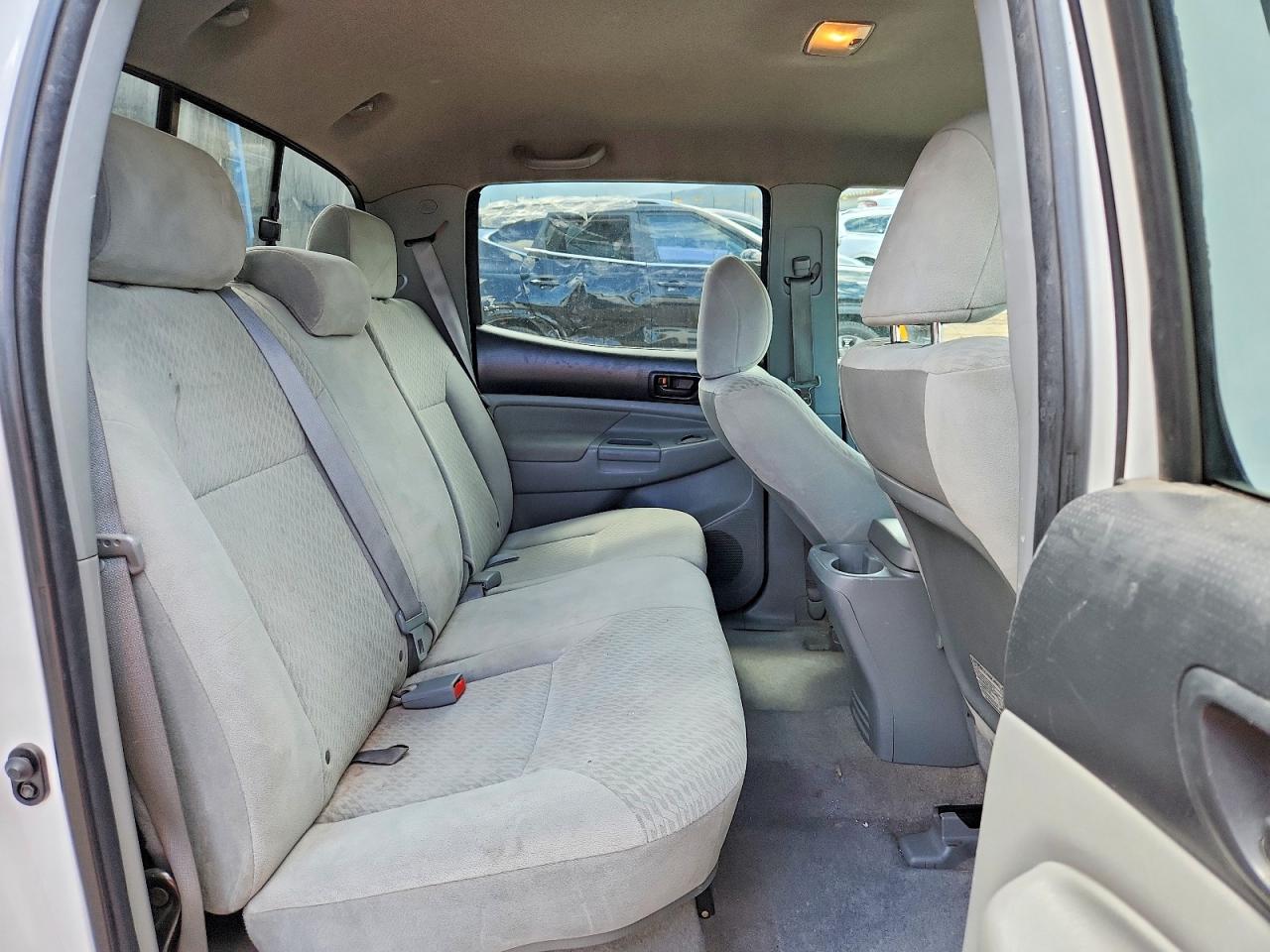 2011 Toyota Tacoma Double Cab White vin: 3TMLU4ENXBM073244