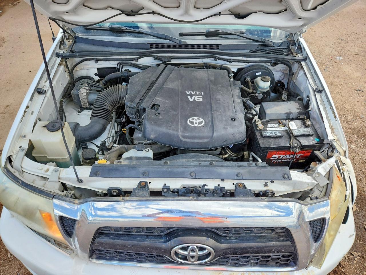 2011 Toyota Tacoma Double Cab White vin: 3TMLU4ENXBM073244