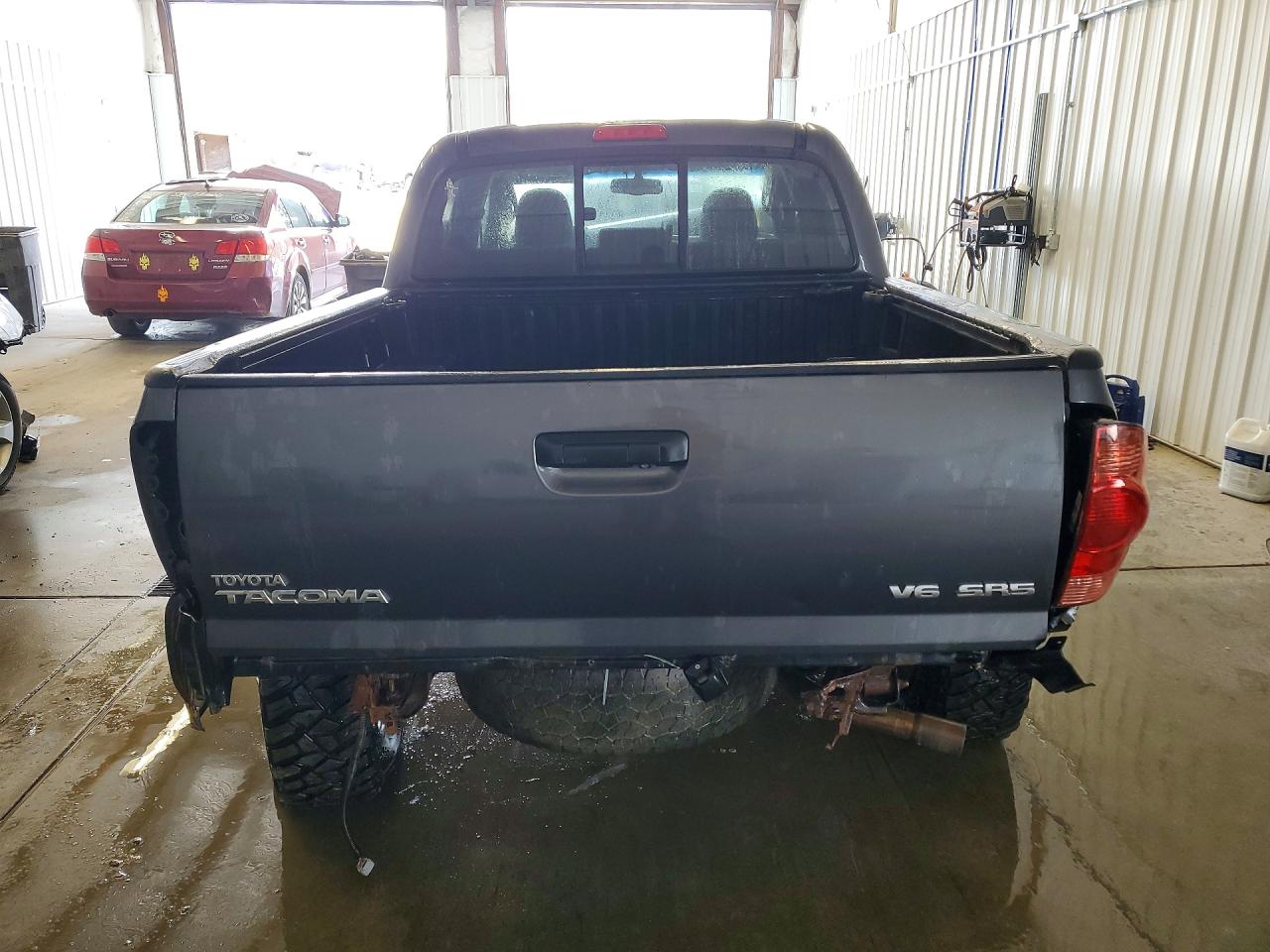 2011 Toyota Tacoma Double Cab Gray vin: 3TMLU4ENXBM080954