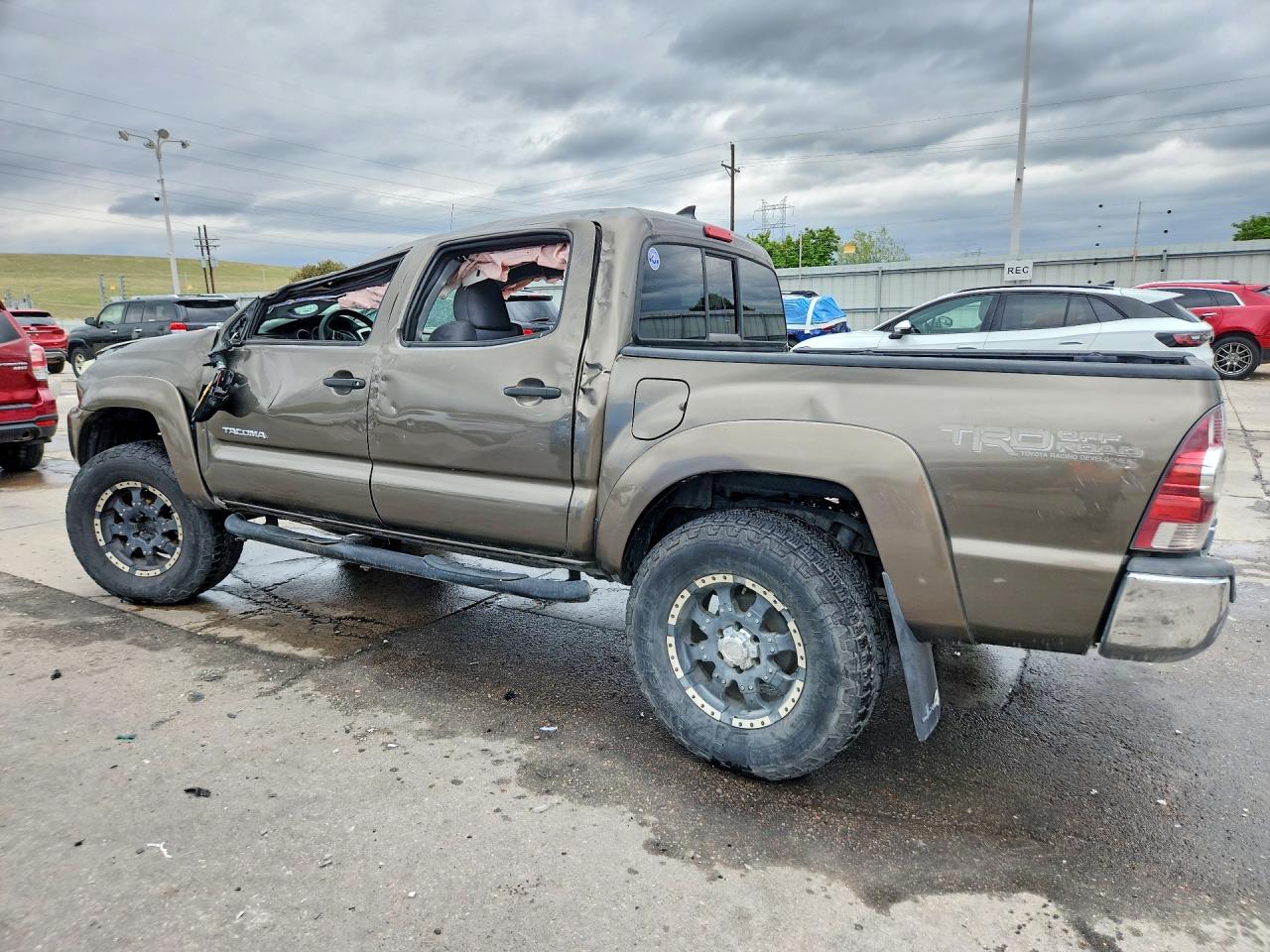 2012 Toyota Tacoma Double Cab Brown vin: 3TMLU4ENXCM086593