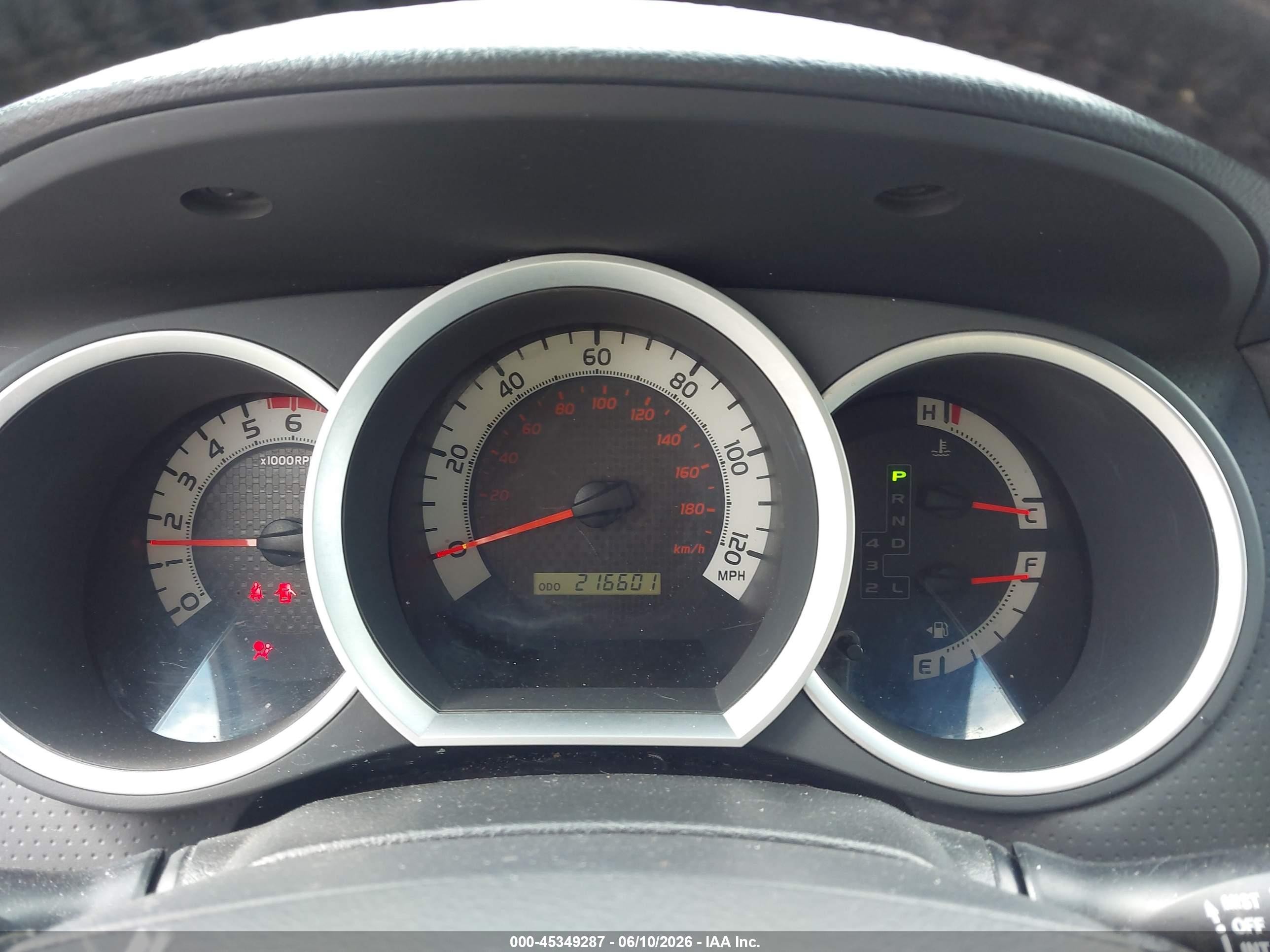 2012 Toyota Tacoma Base V6 Silver vin: 3TMLU4ENXCM098534