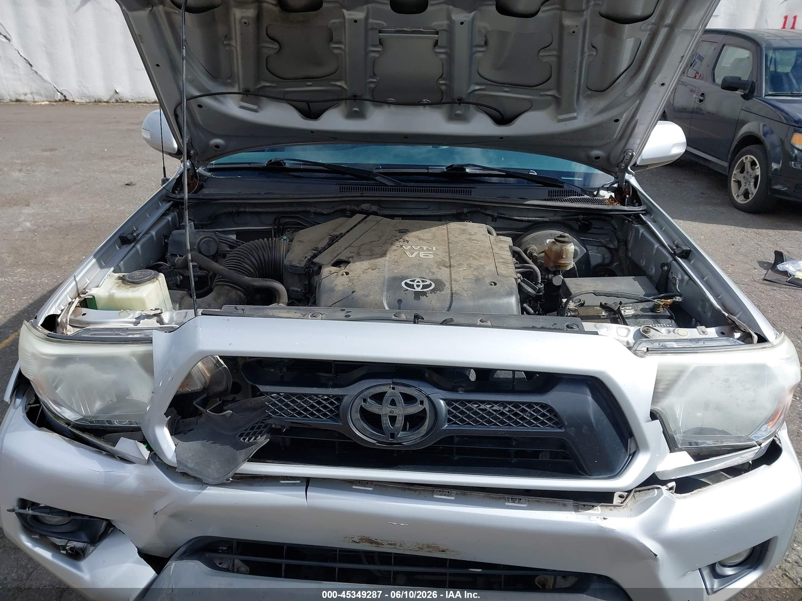 2012 Toyota Tacoma Base V6 Silver vin: 3TMLU4ENXCM098534
