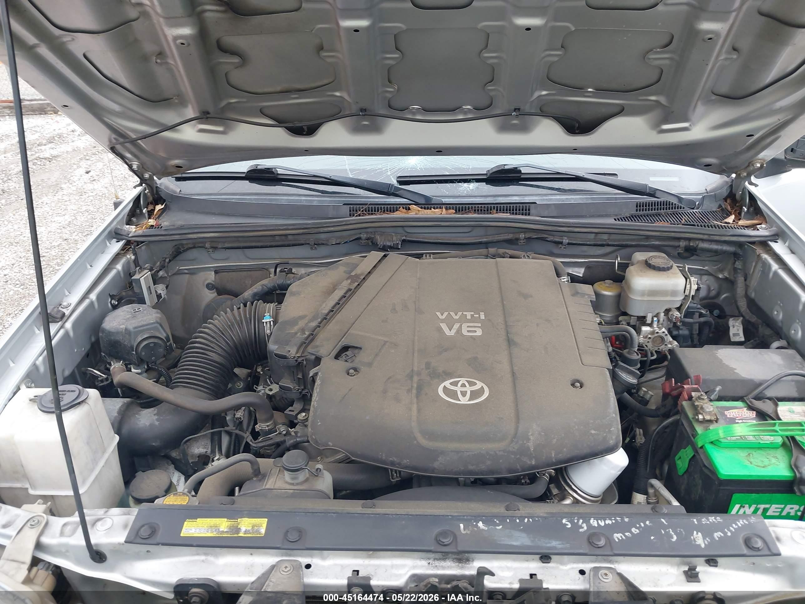 2012 Toyota Tacoma Base V6 Silver vin: 3TMLU4ENXCM099943